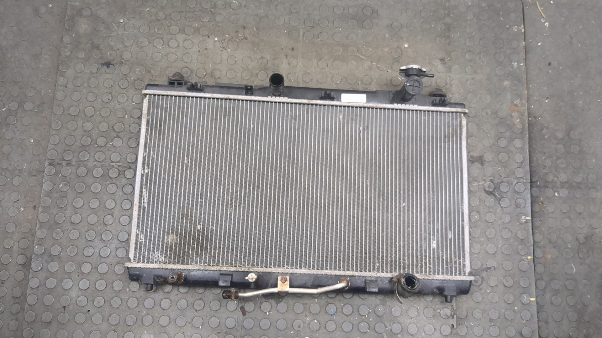 Радиатор охлаждения двигателя основной