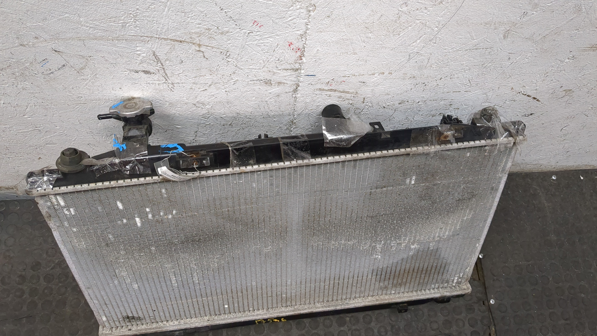 Радиатор охлаждения двигателя основной
