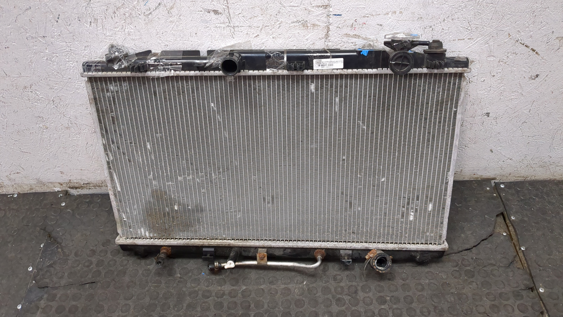 Радиатор охлаждения двигателя основной