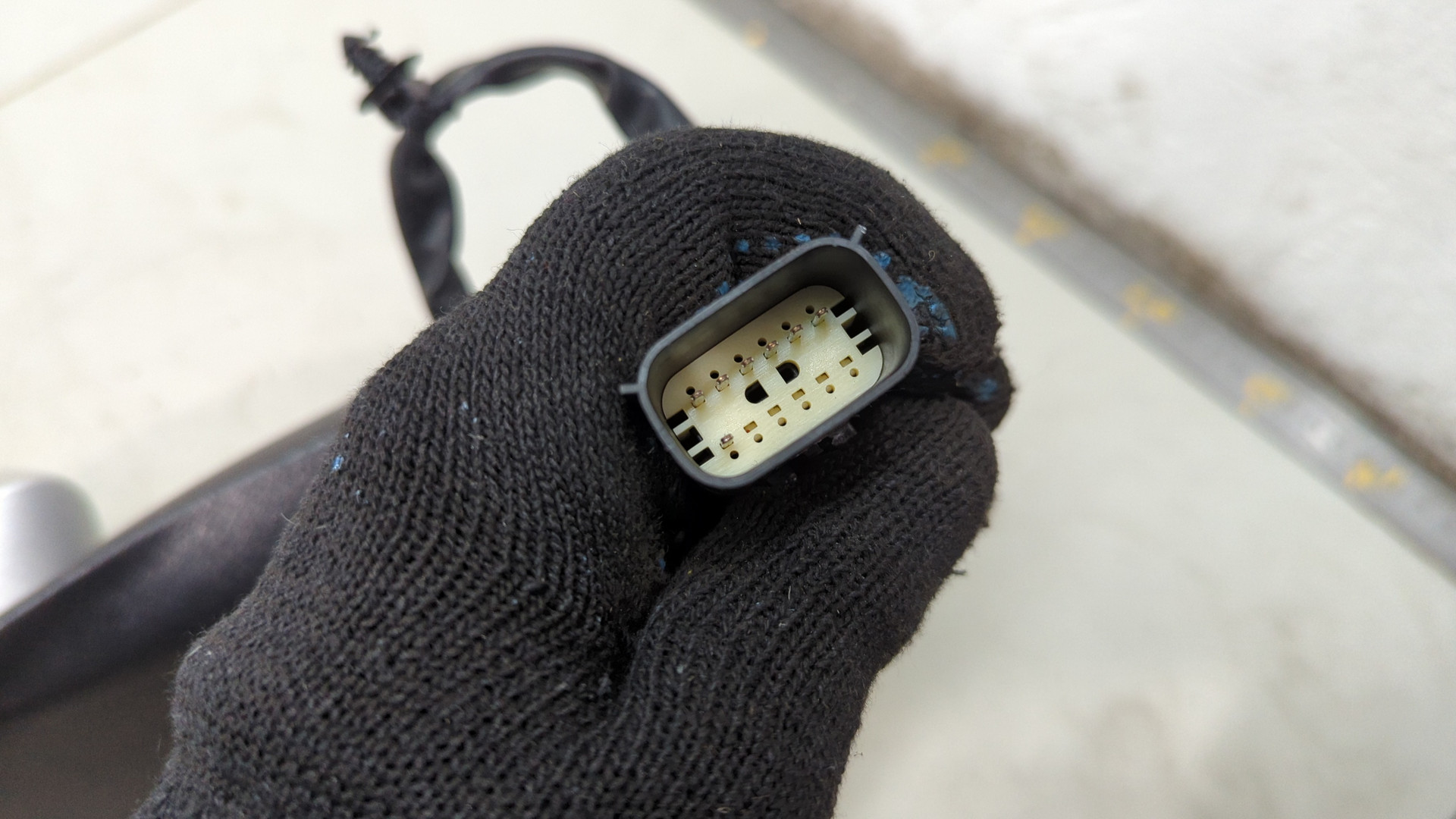 Зеркало правое электрическое