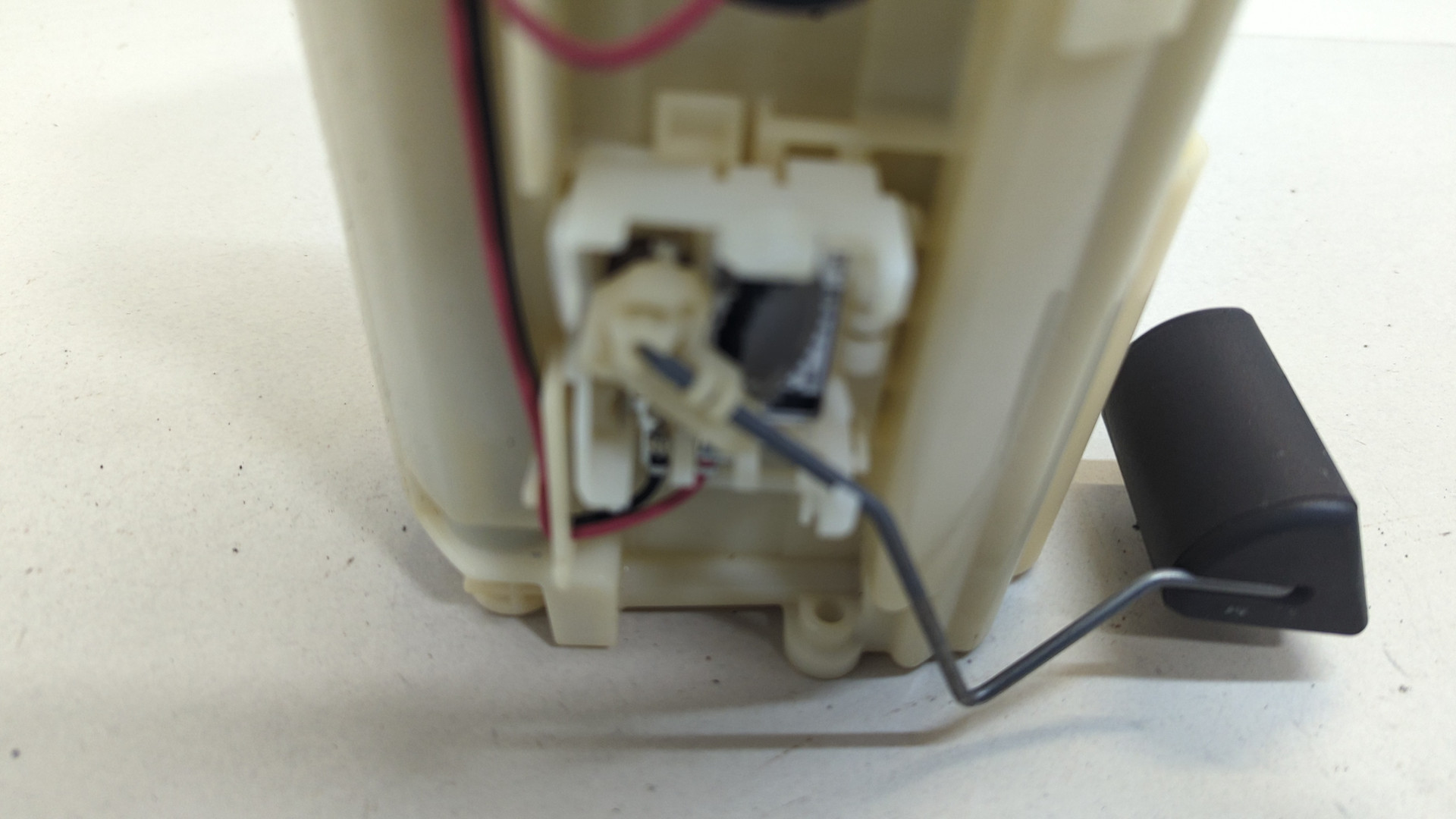 Насос топливный электрический