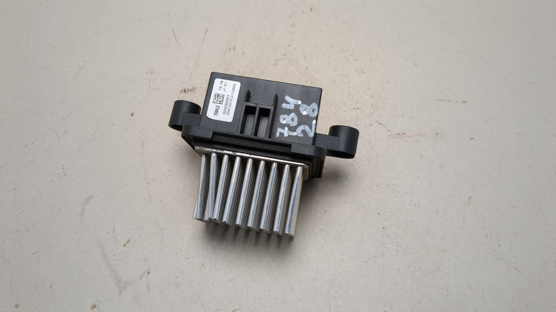 Резистор отопителя