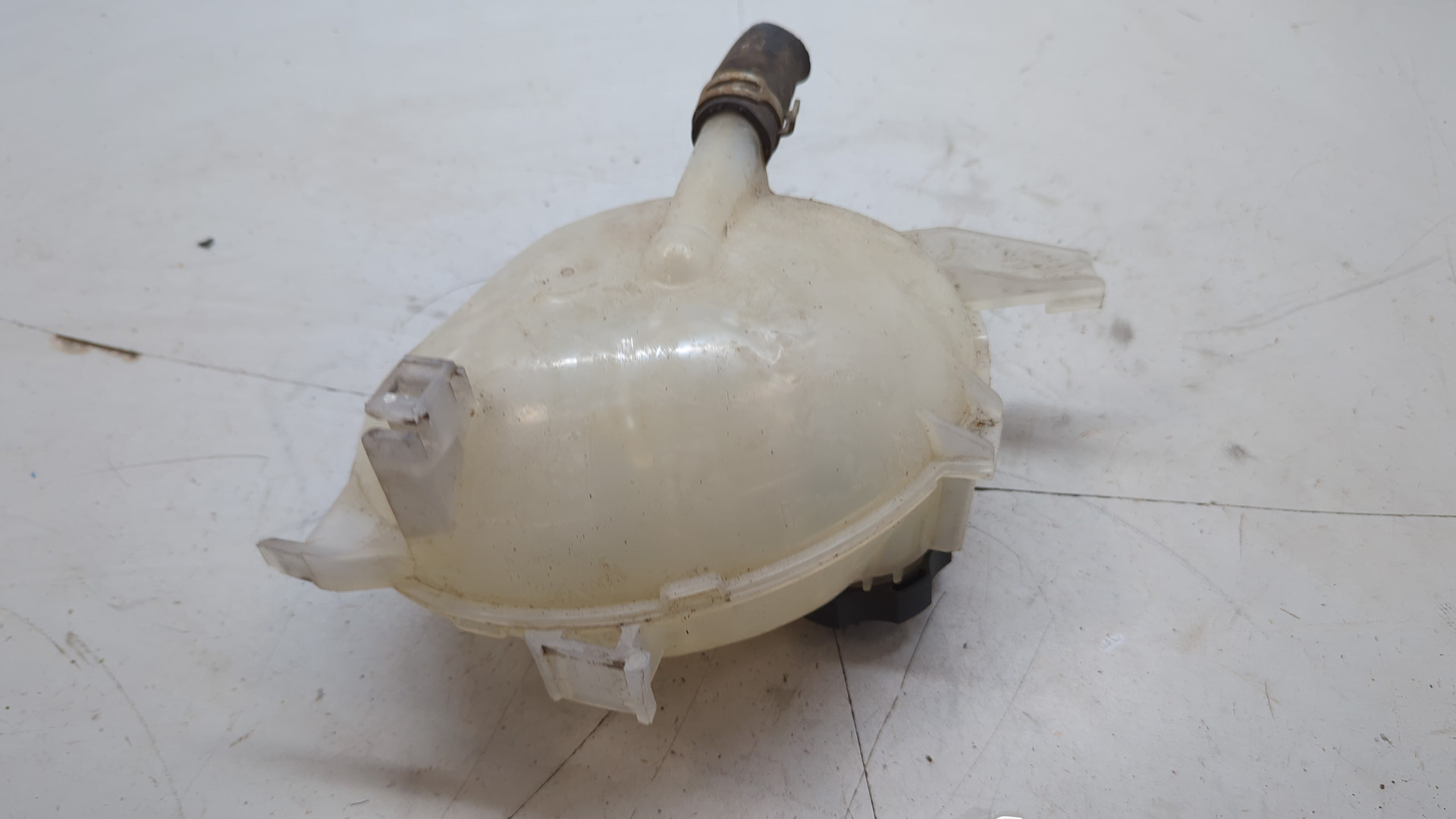 Бачок расширительный