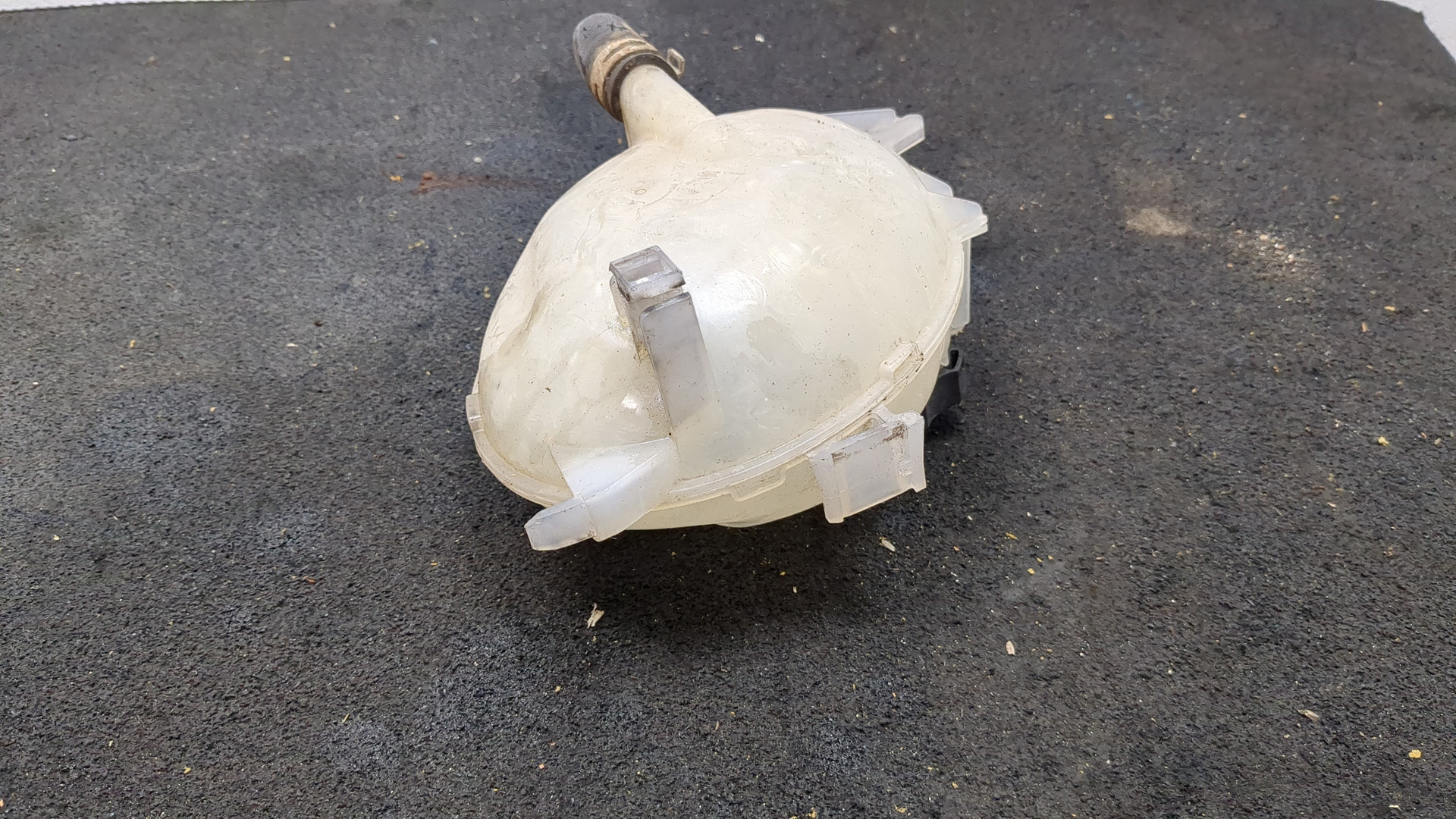 Бачок расширительный