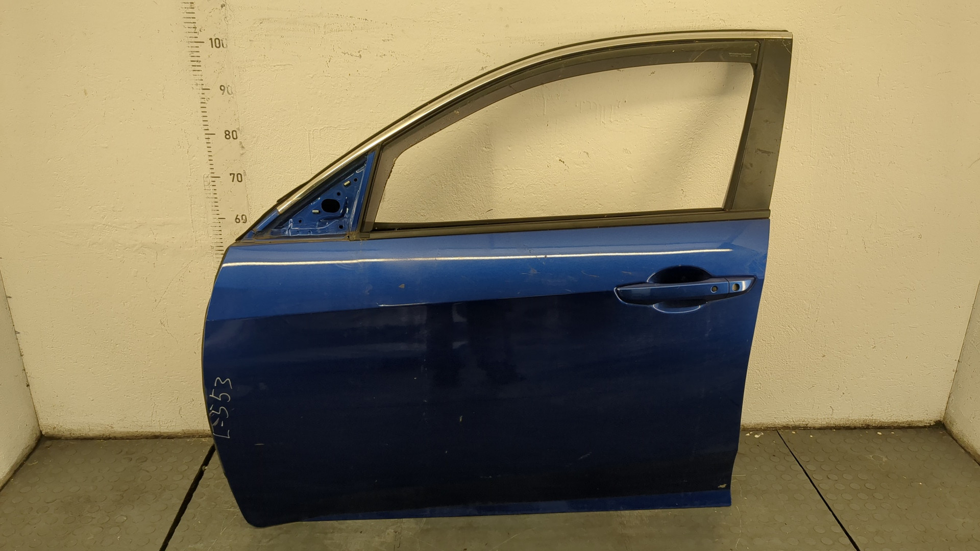 Дверь передняя левая