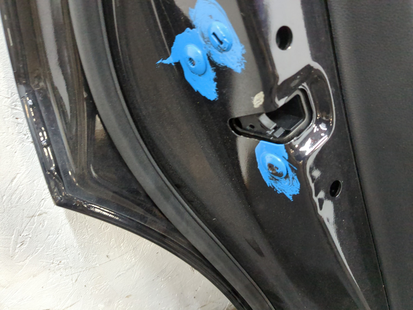 Дверь задняя левая