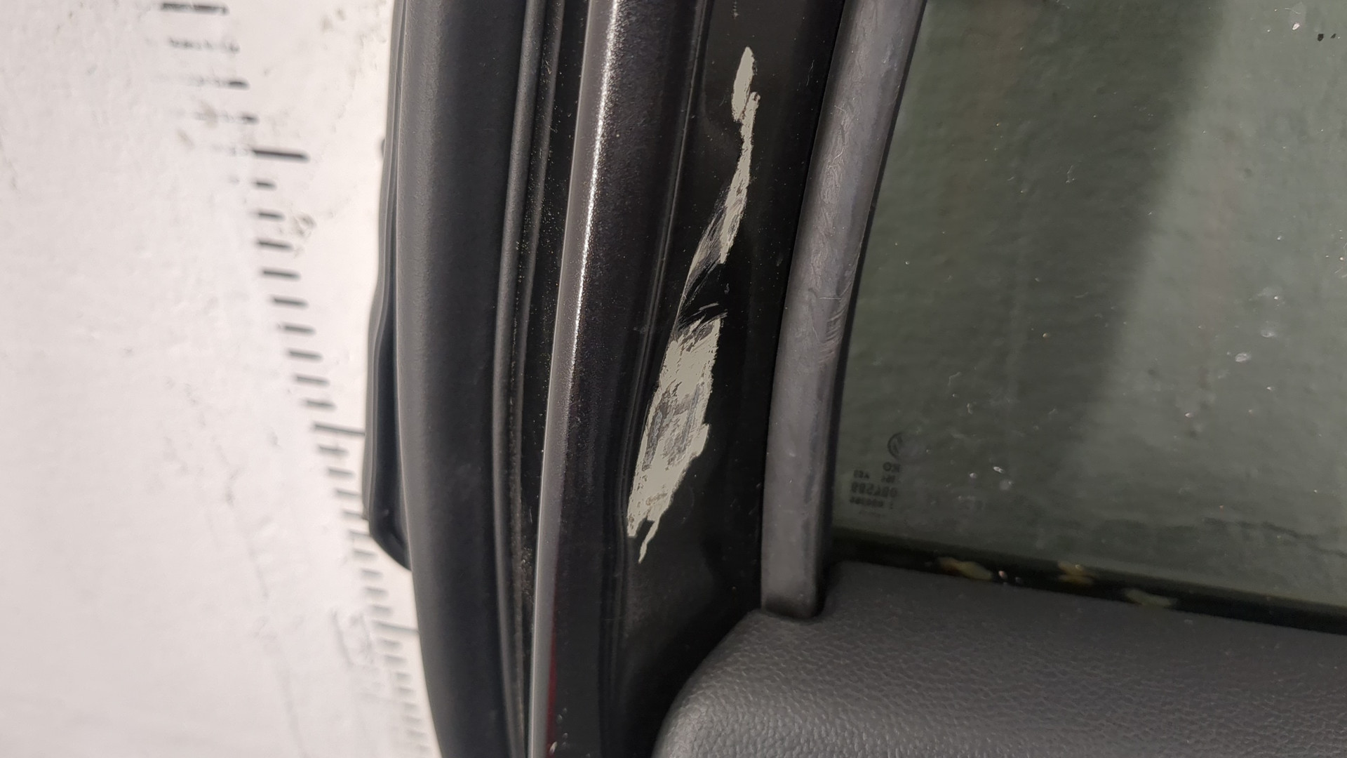 Дверь задняя левая