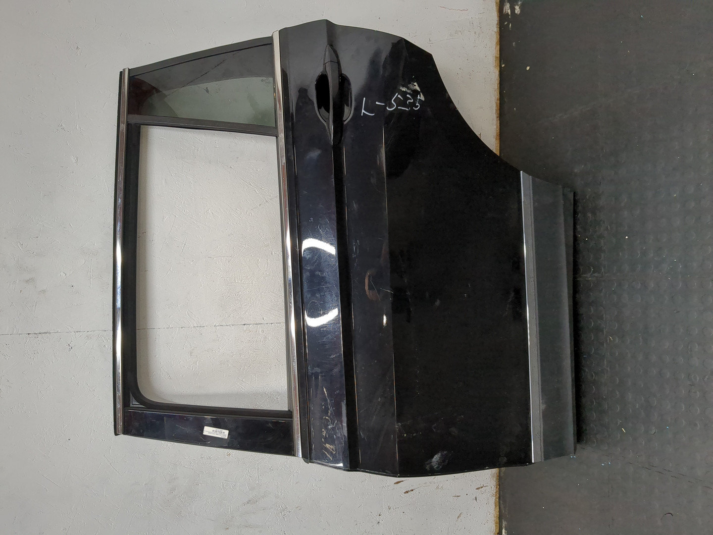 Дверь задняя левая