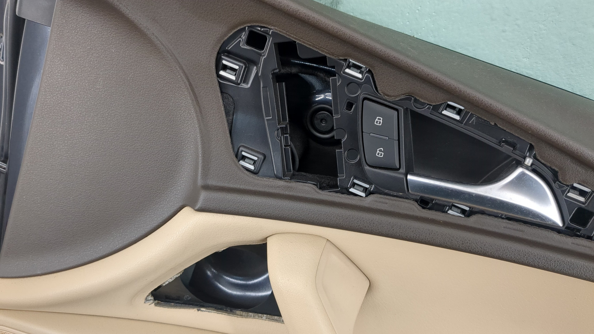 Дверь передняя правая