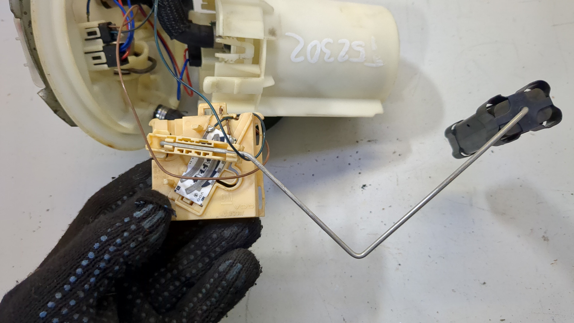 Насос топливный электрический