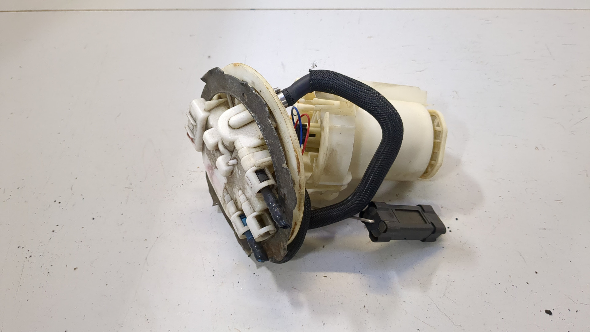 Насос топливный электрический