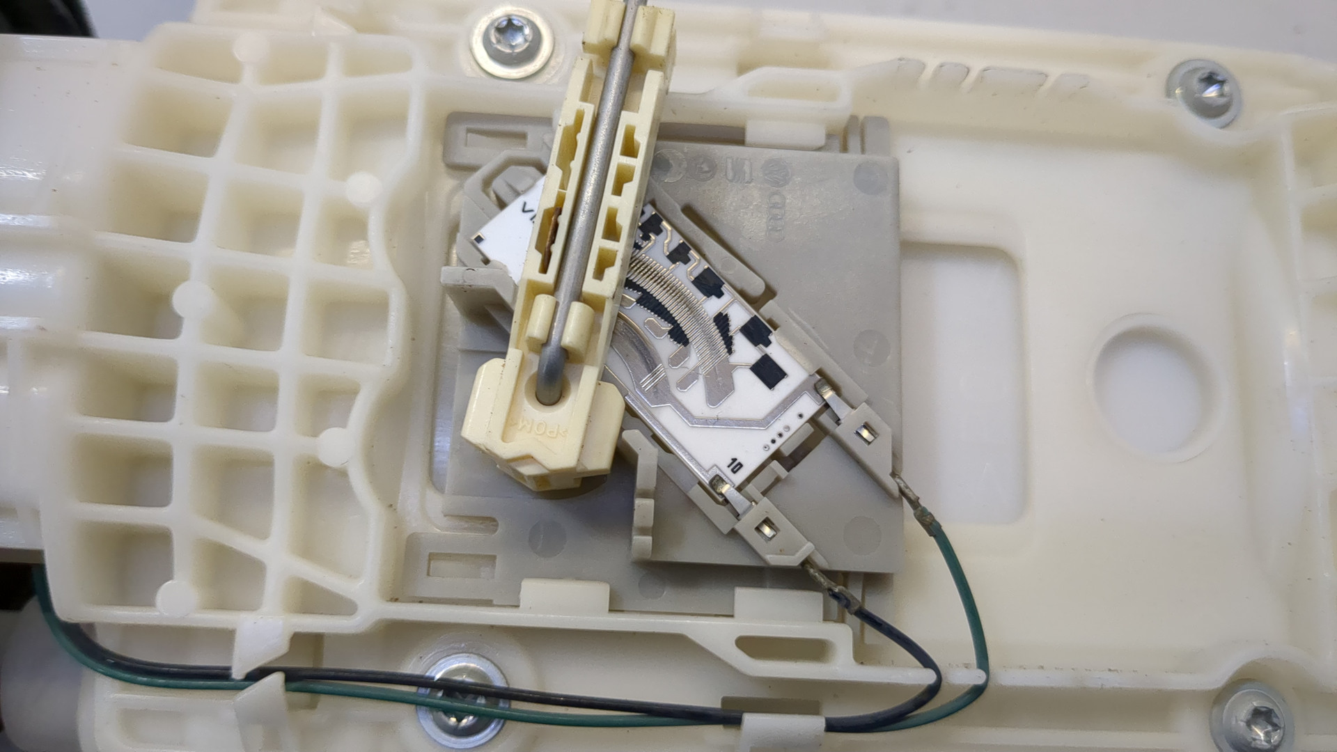 Насос топливный электрический