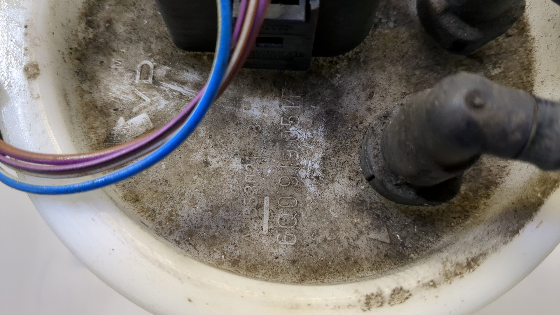 Насос топливный электрический