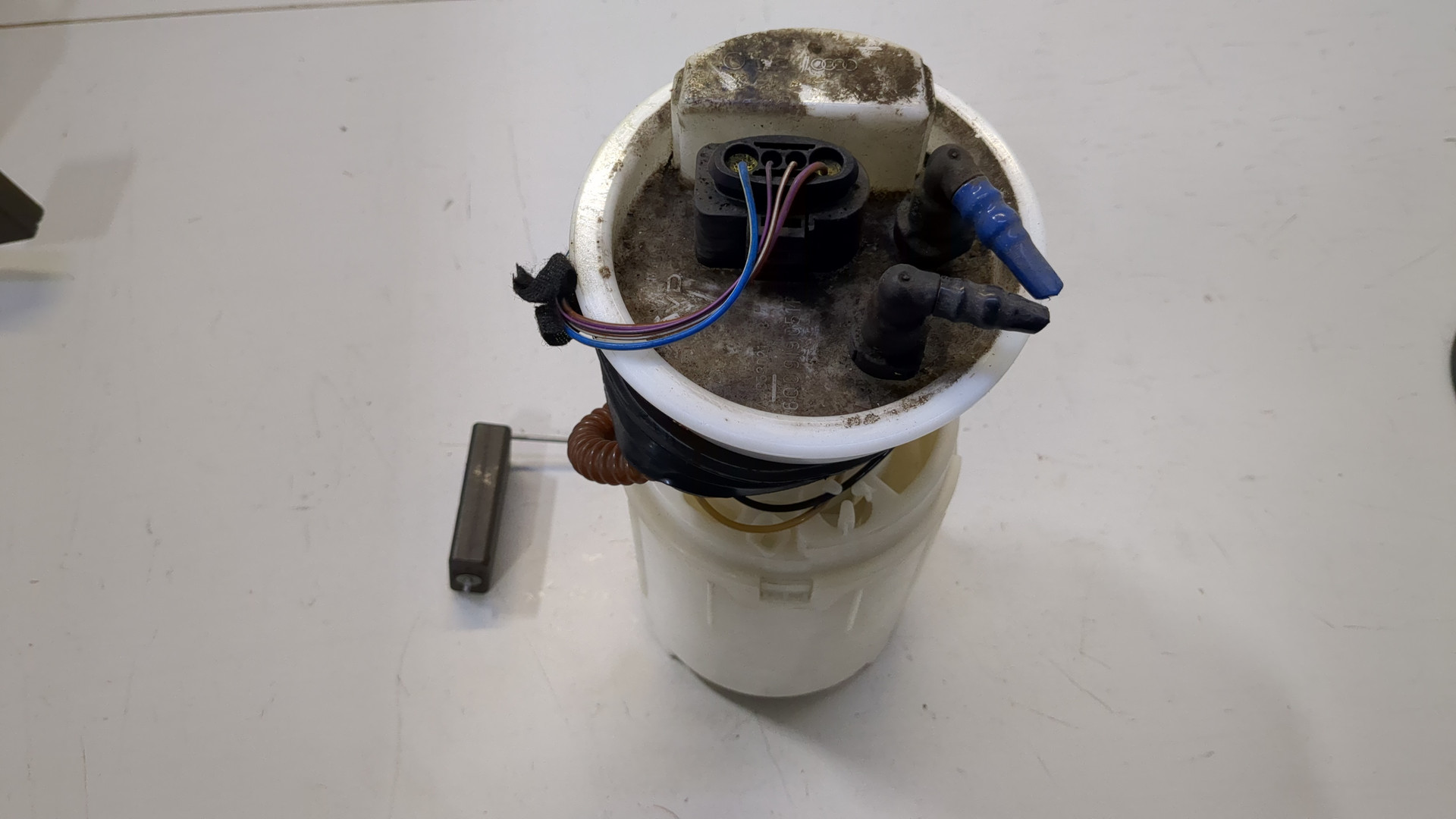 Насос топливный электрический