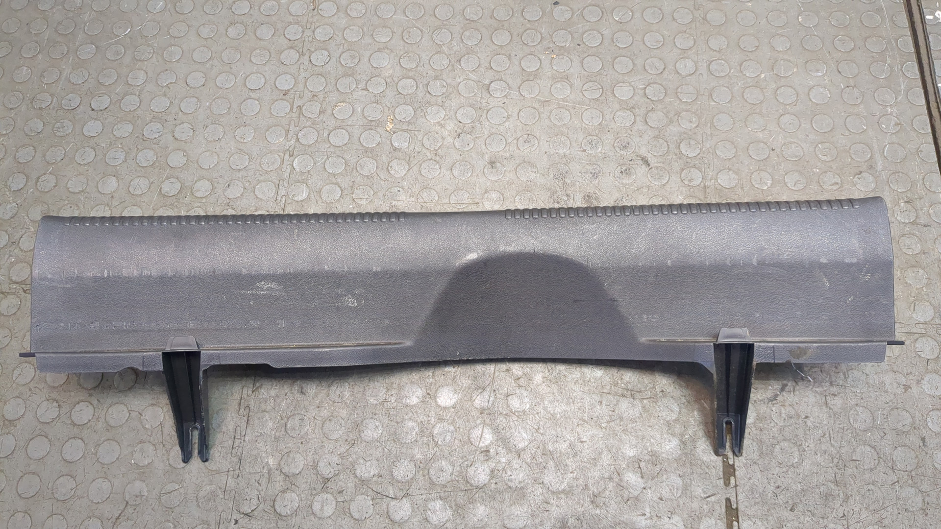 Обшивка багажника