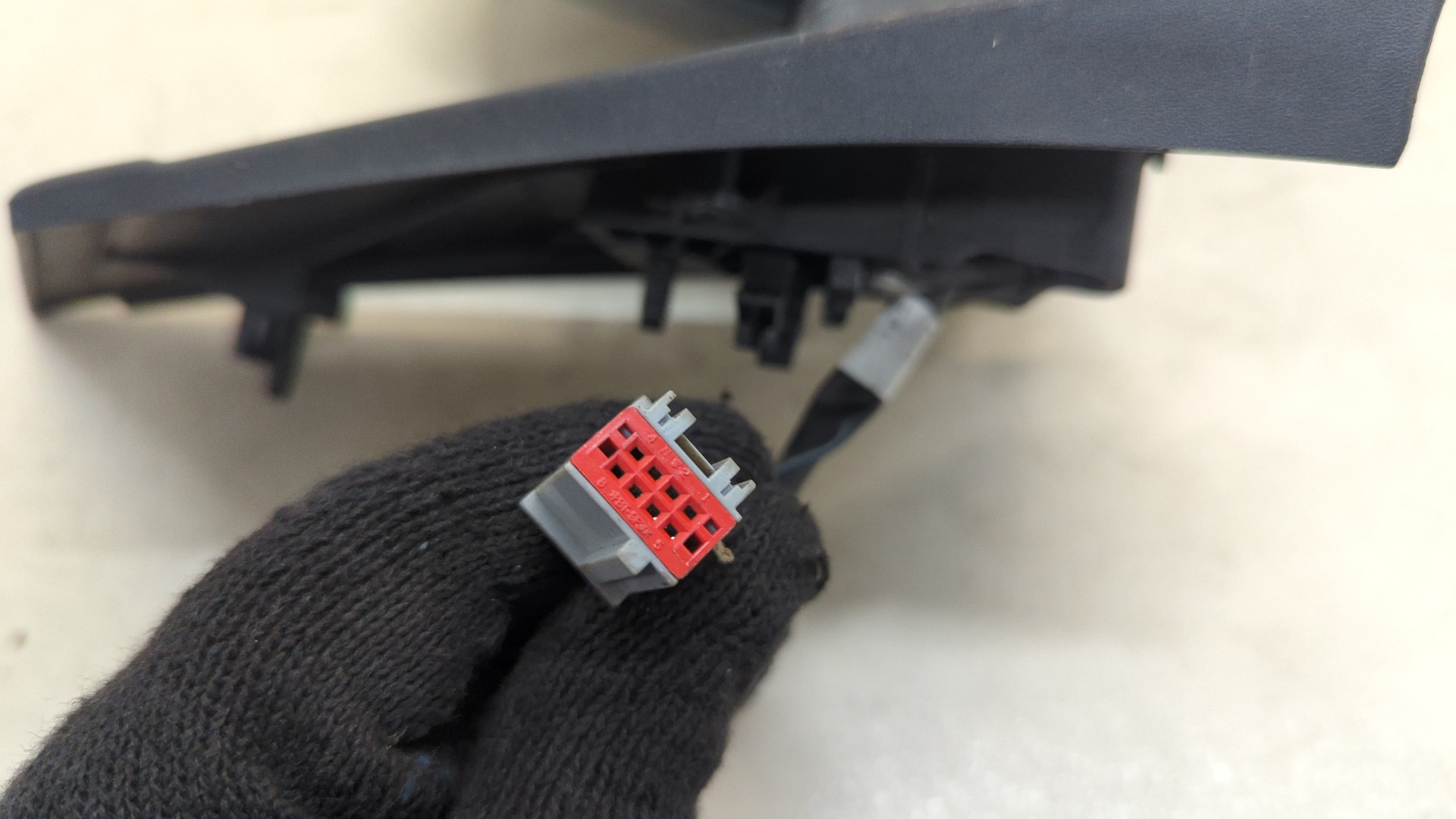 Зеркало левое электрическое