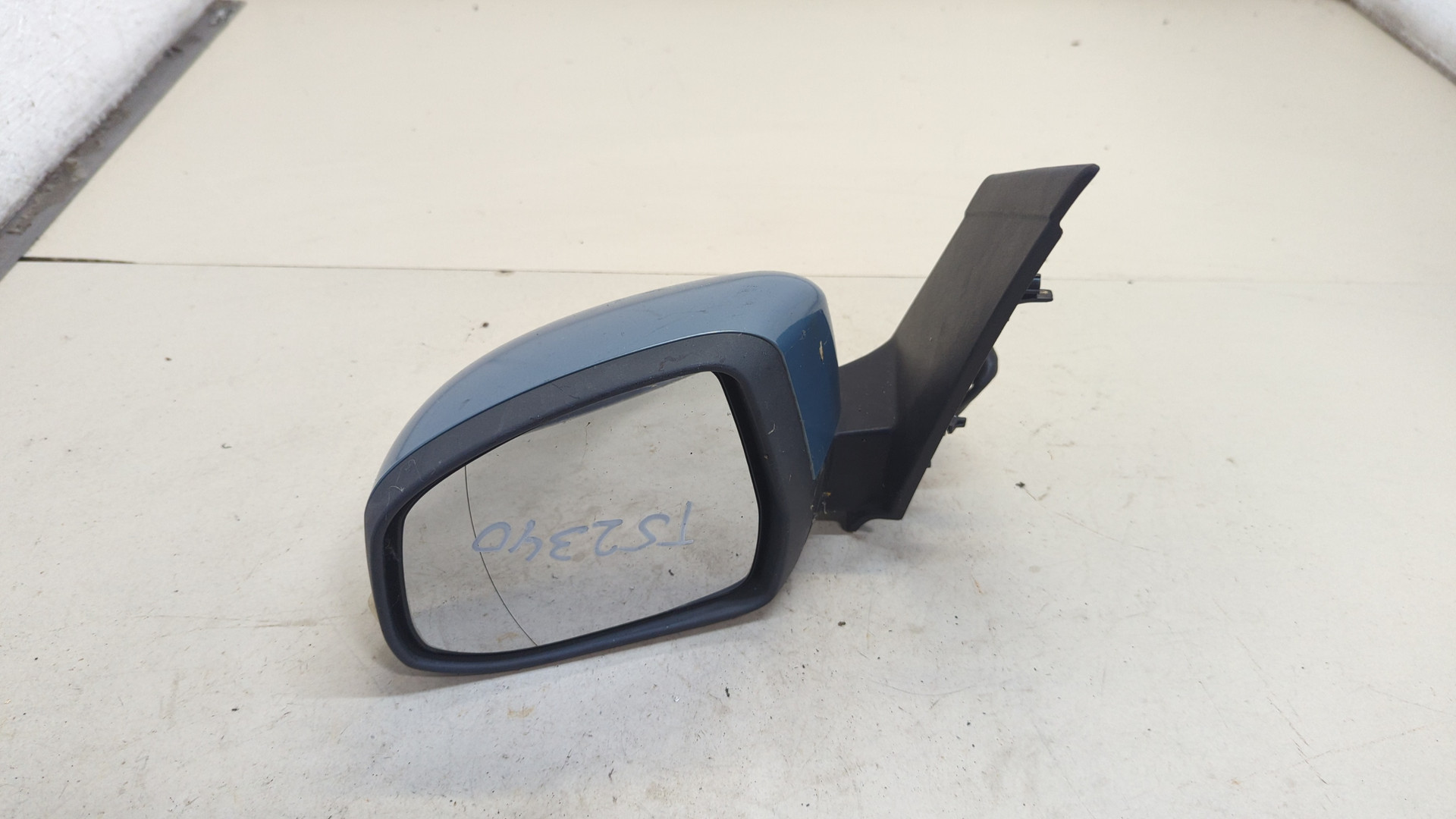 Зеркало левое электрическое