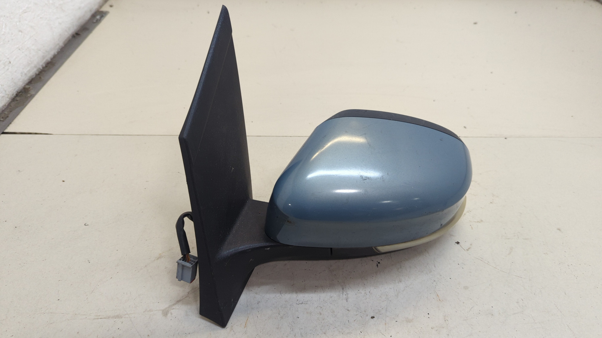 Зеркало левое электрическое