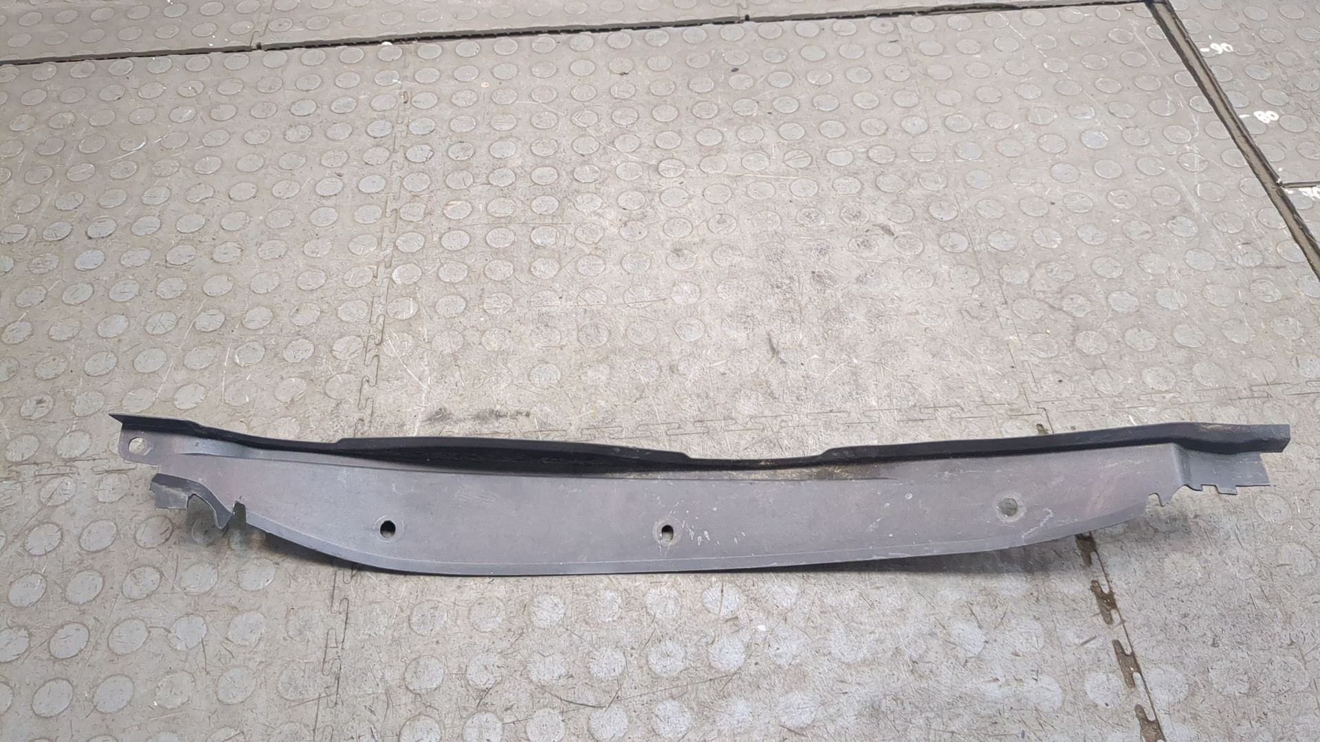 Локер передний левый