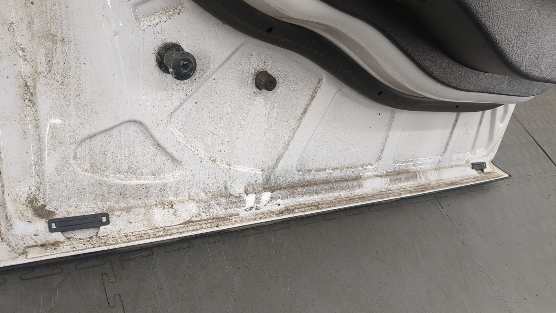 Дверь задняя левая