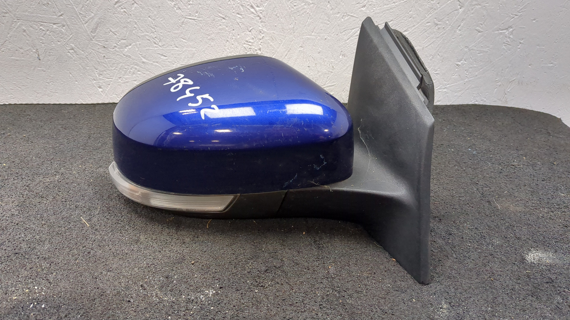 Зеркало правое электрическое