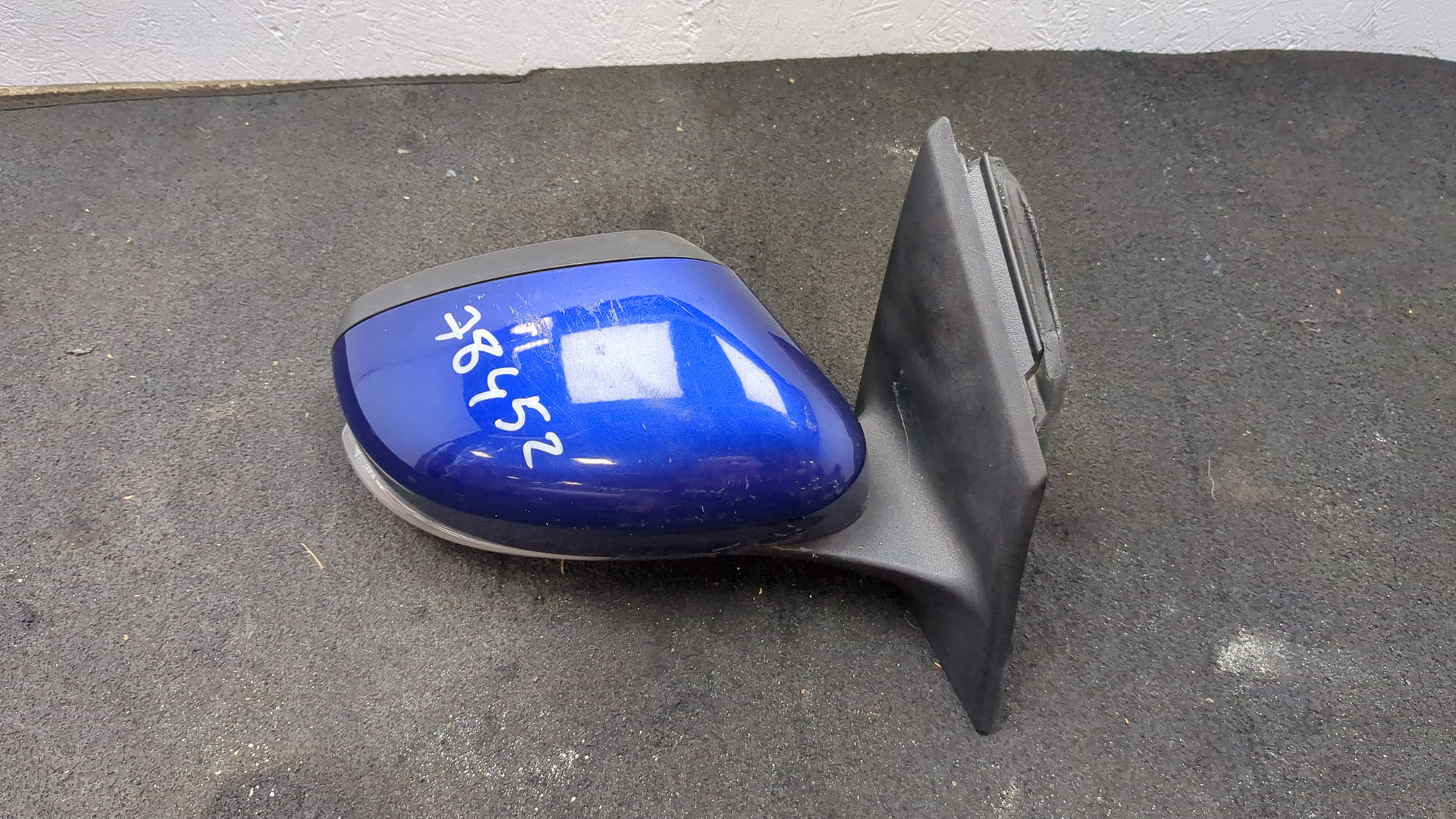 Зеркало правое электрическое