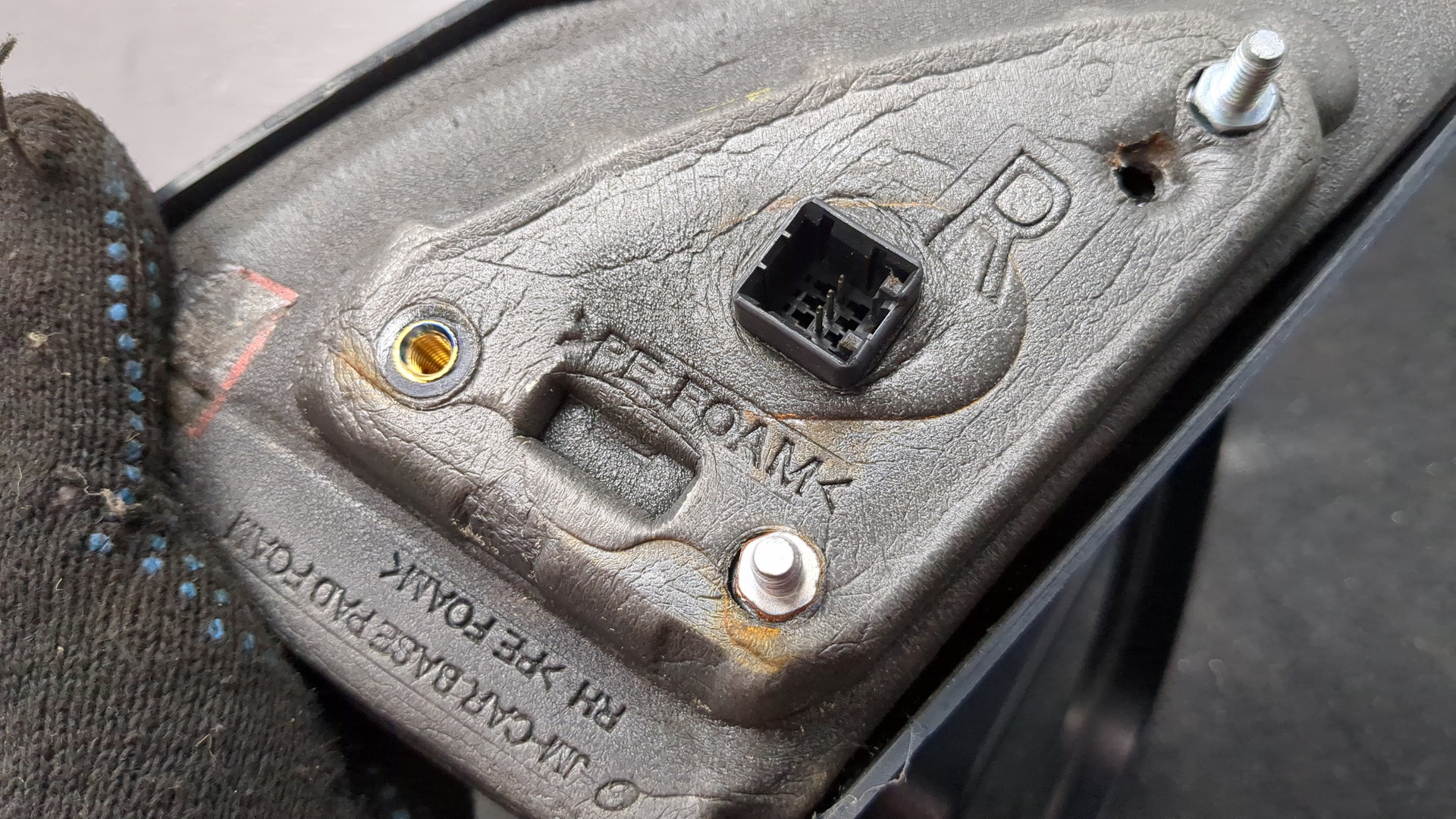 Зеркало правое электрическое