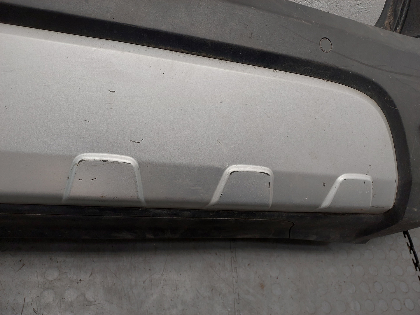 Бампер задний