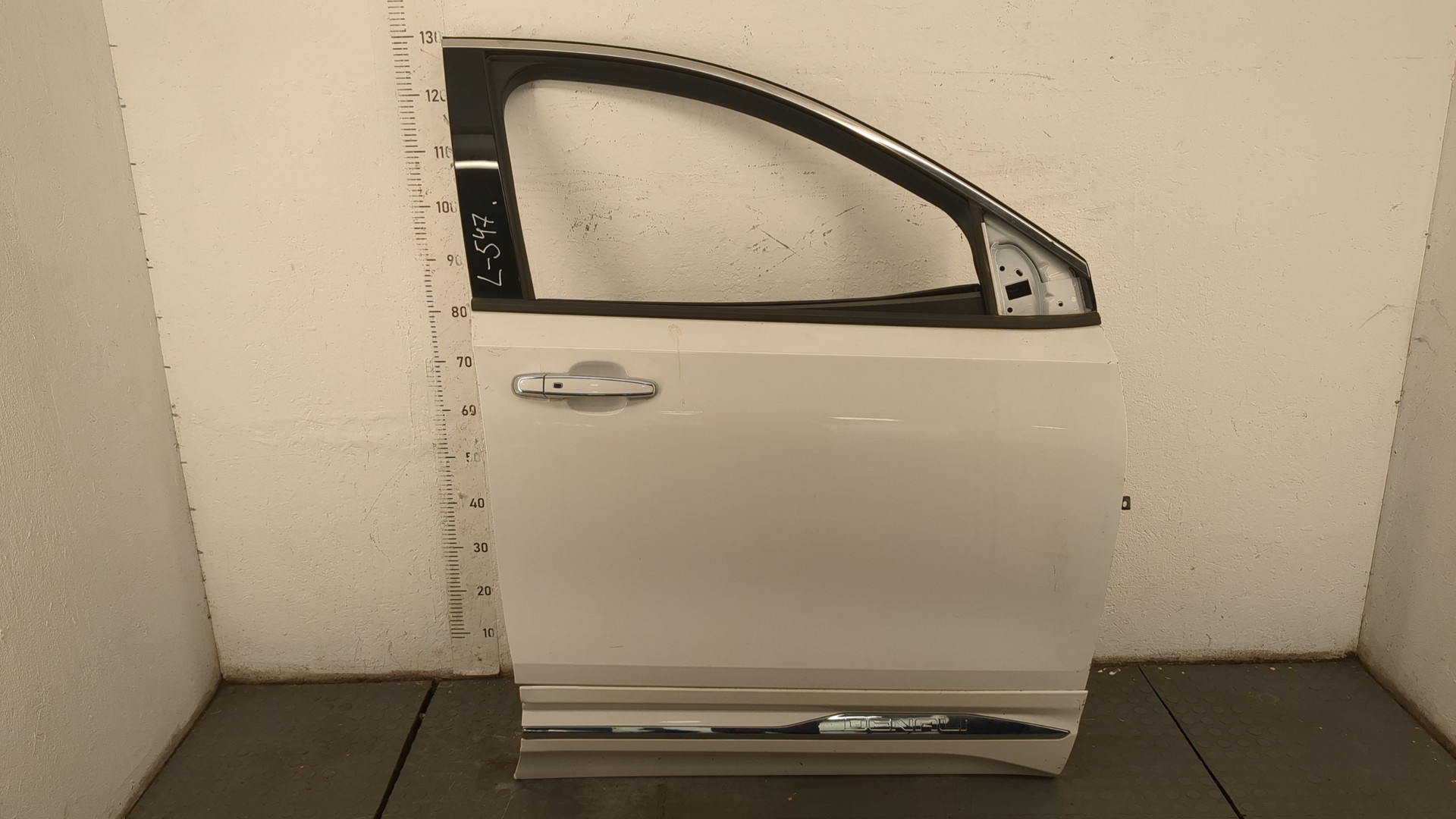 Дверь передняя правая