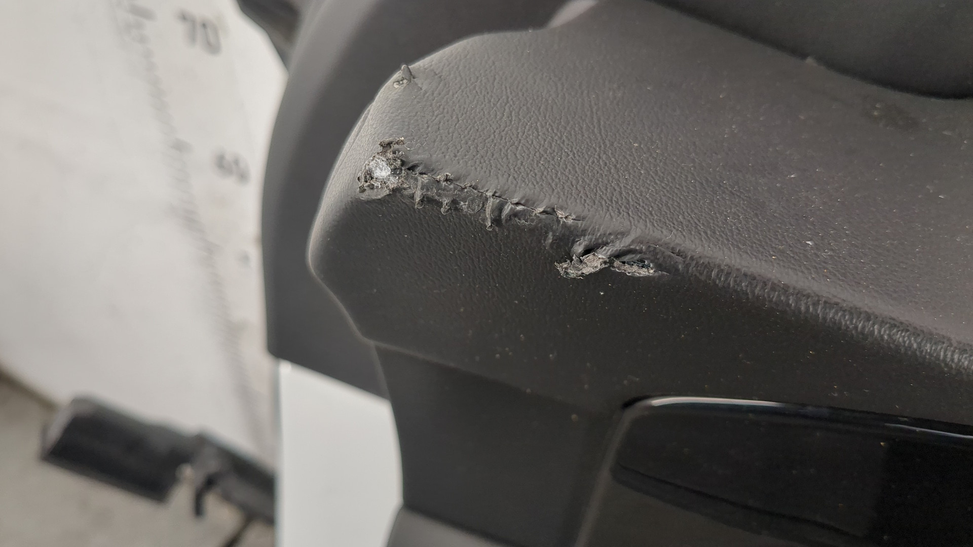 Дверь передняя правая