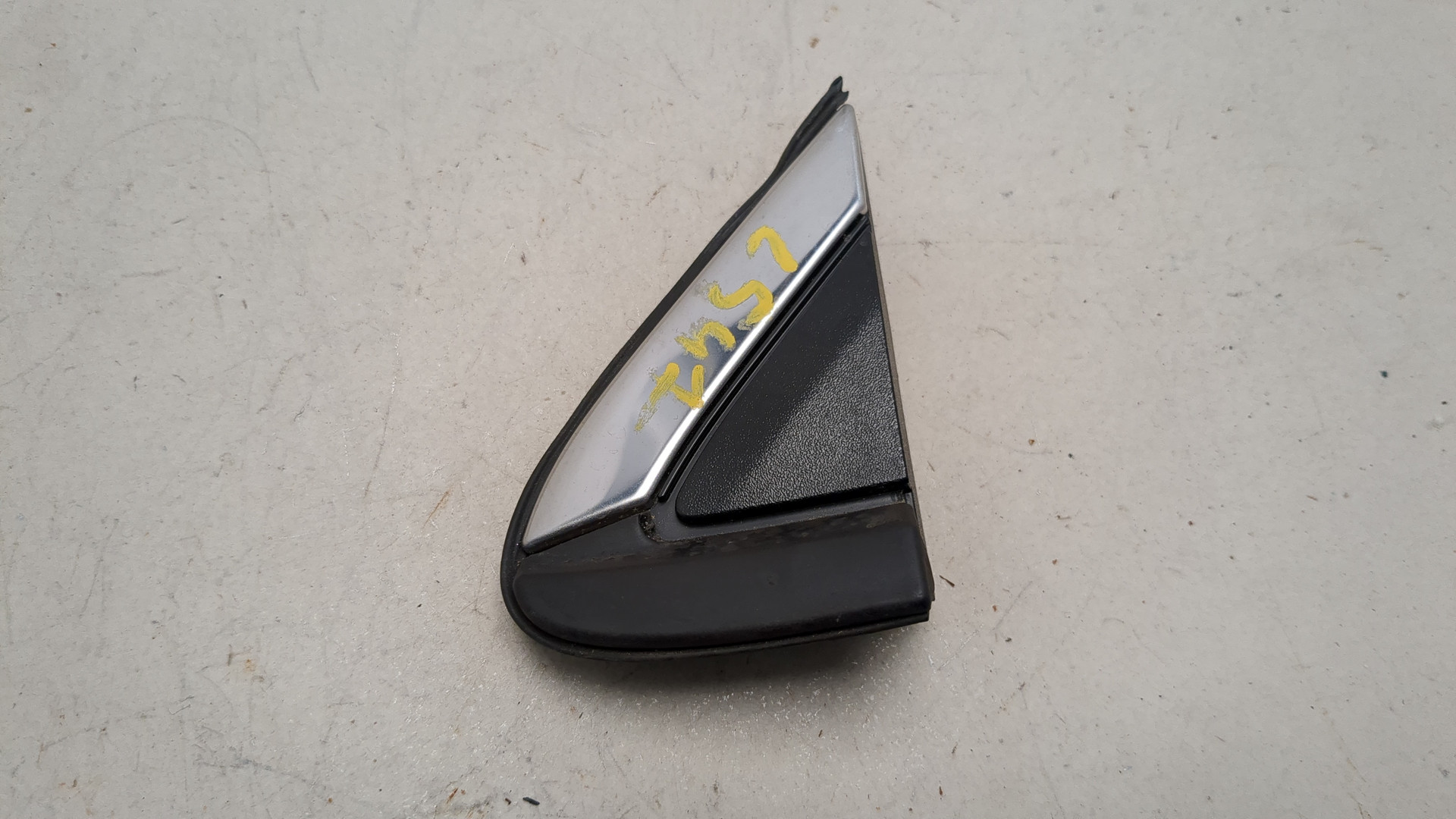 Накладка (кузов наружные)