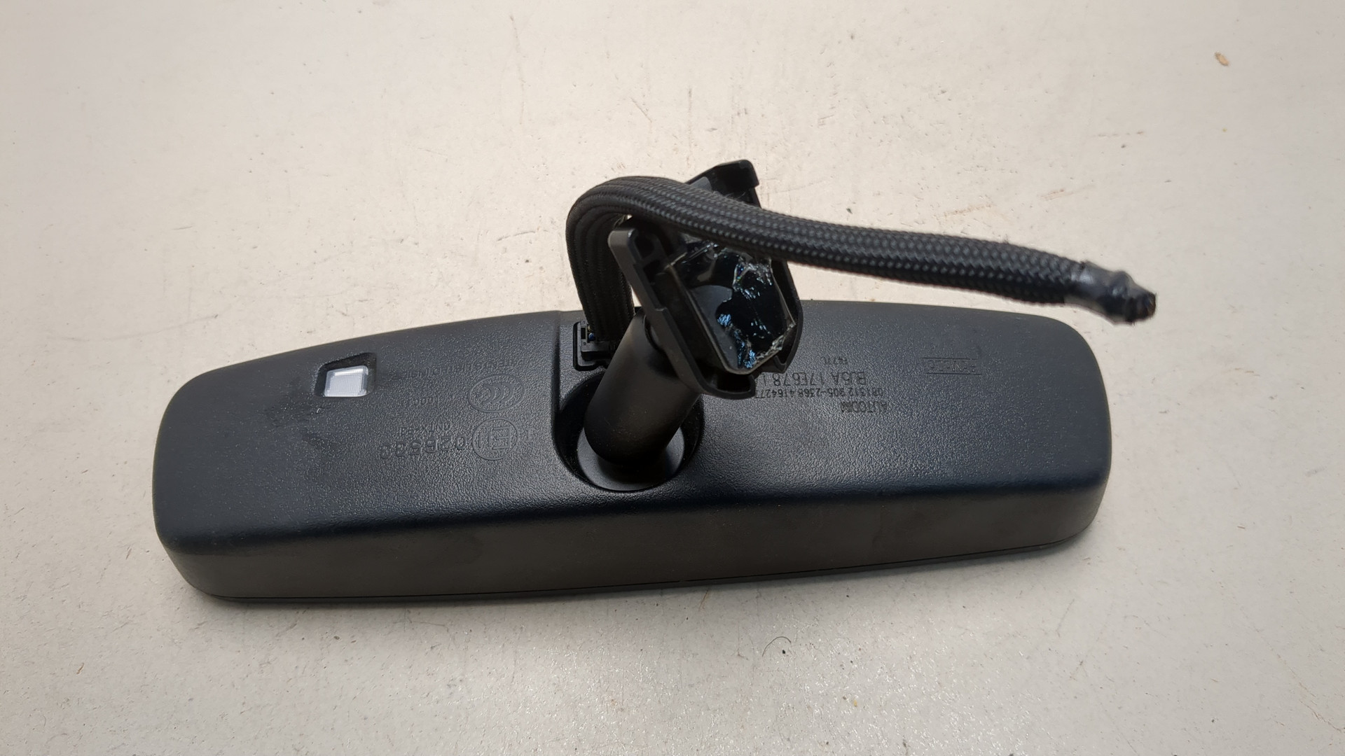 Зеркало заднего вида