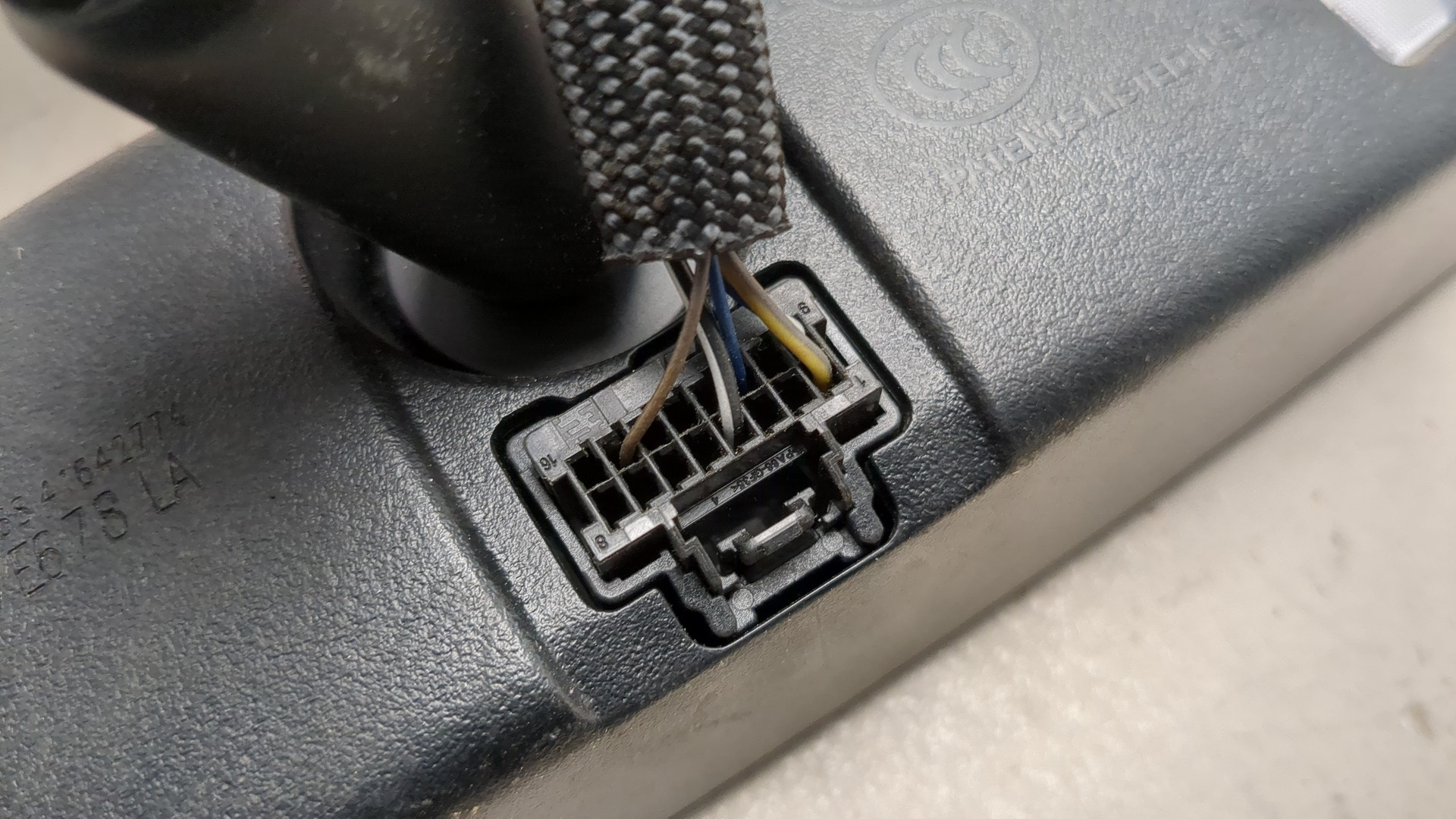 Зеркало заднего вида