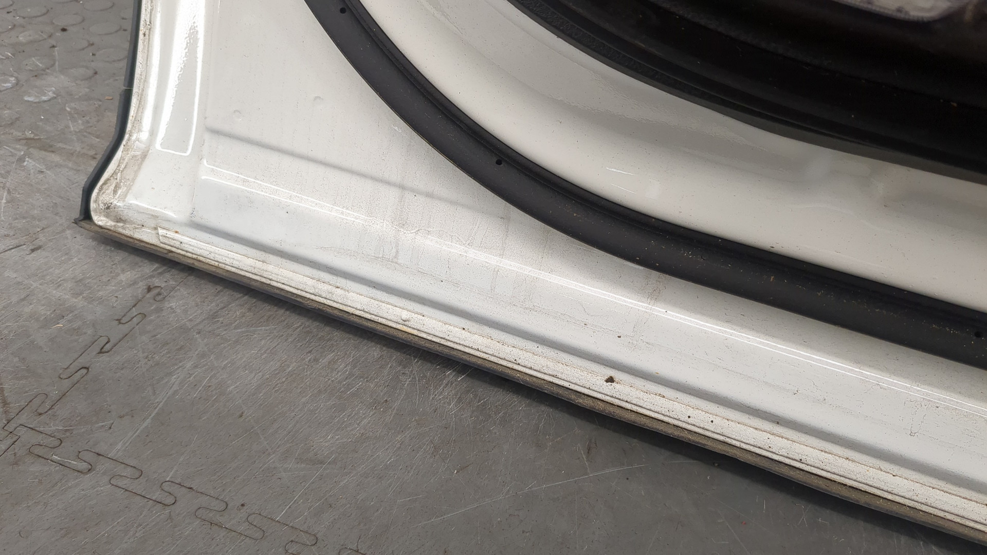 Дверь задняя левая