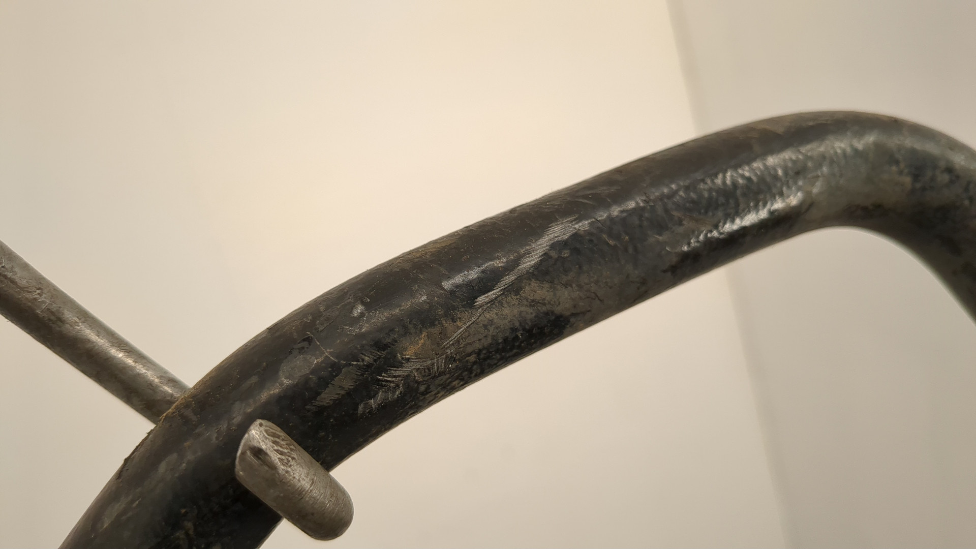 Стабилизатор передний