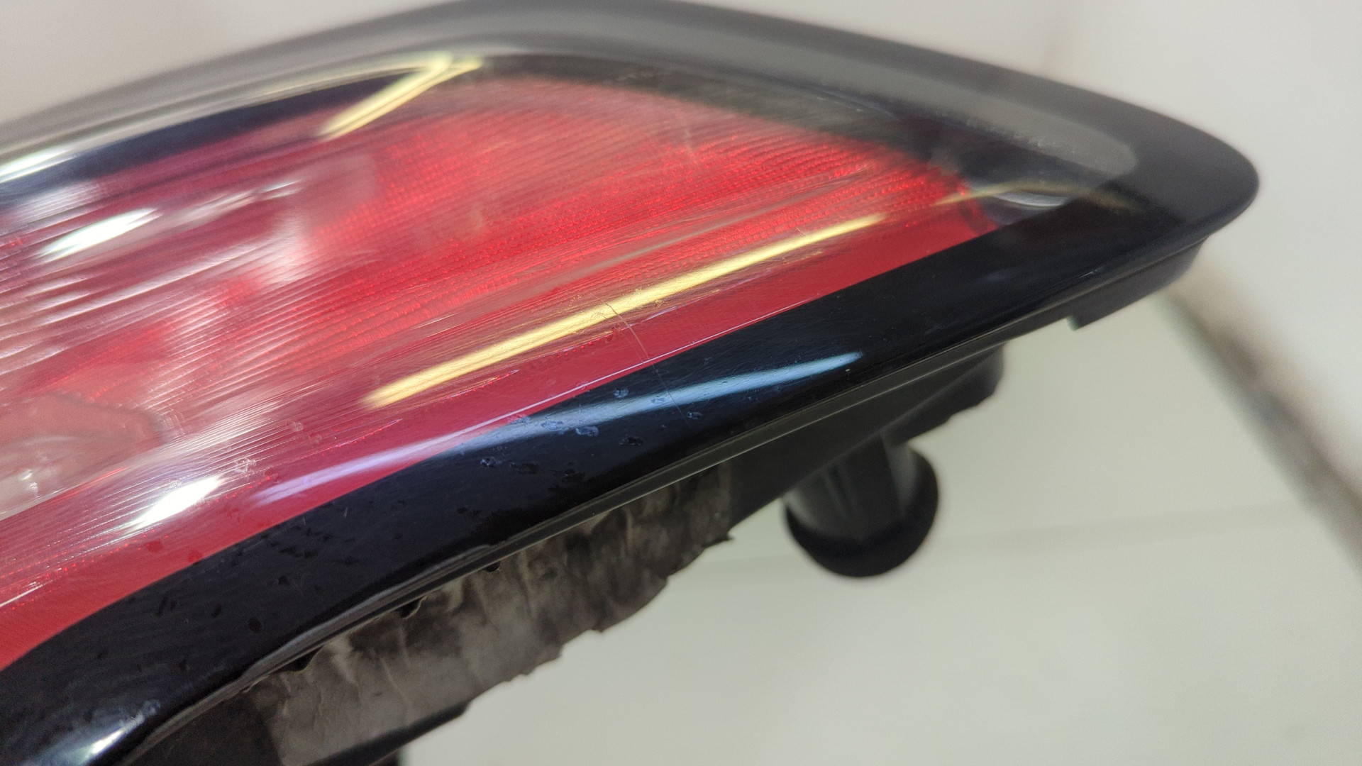 Фонарь задний внутренний правый