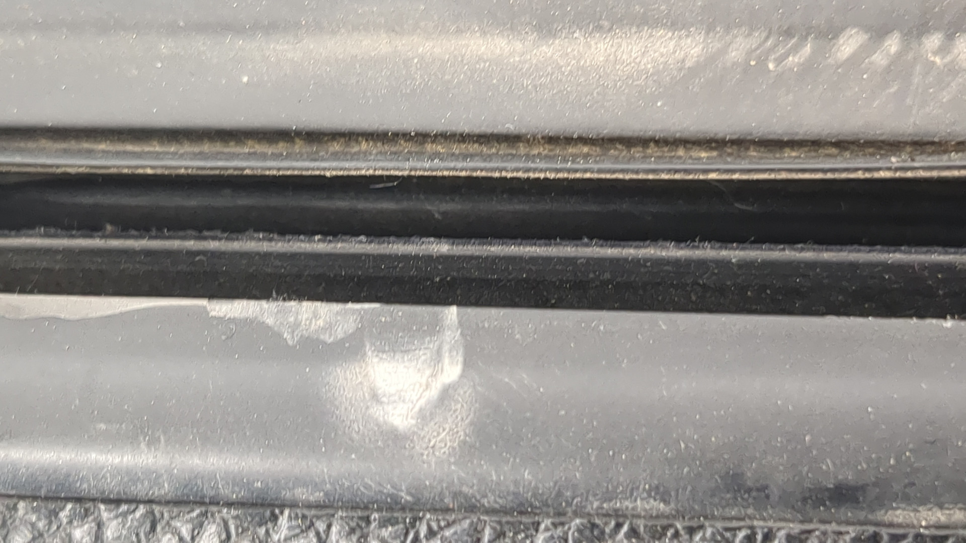 Дверь передняя левая