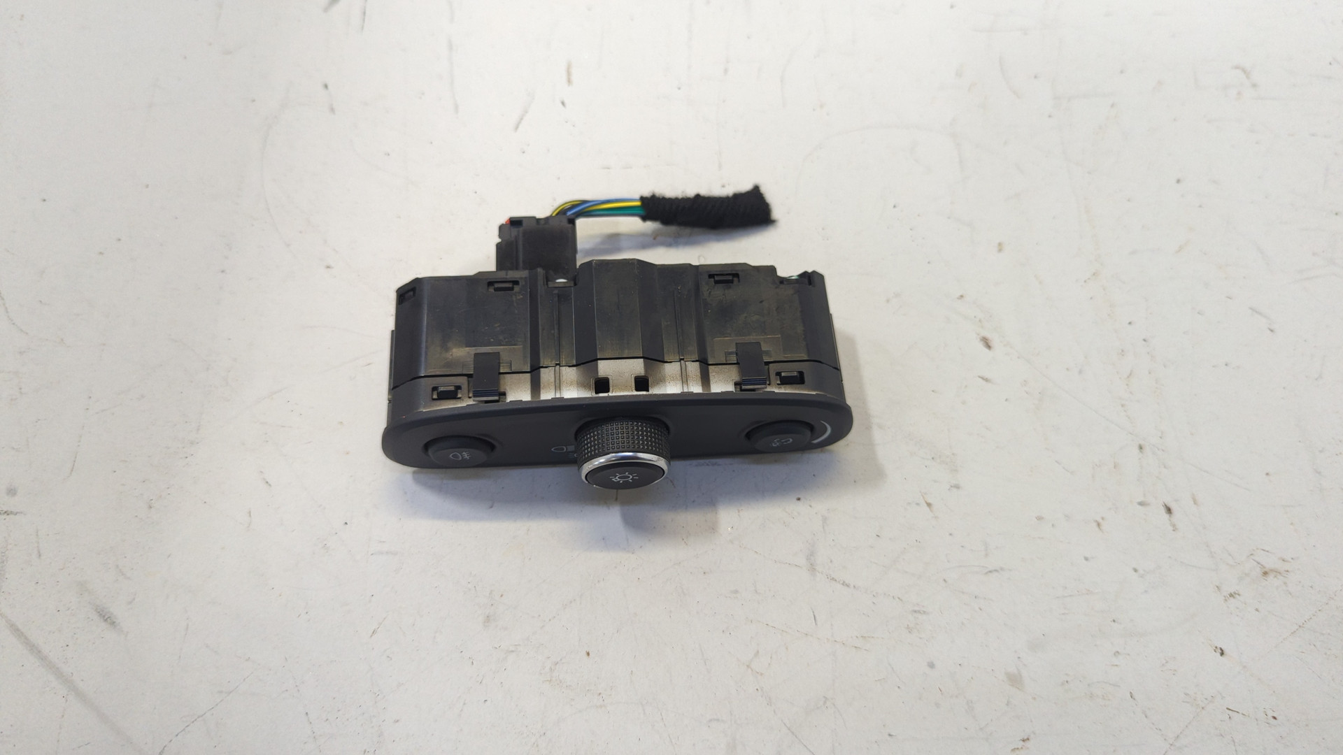 Переключатель света фар