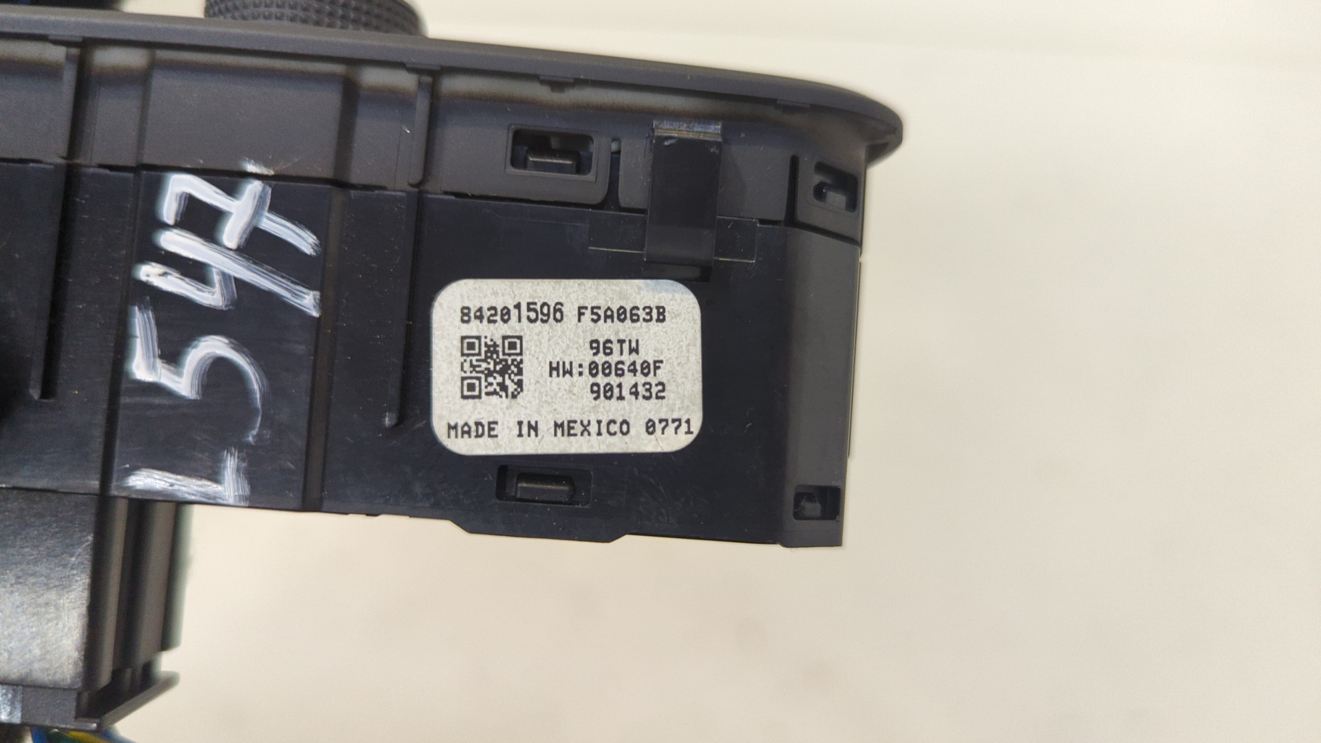 Переключатель света фар