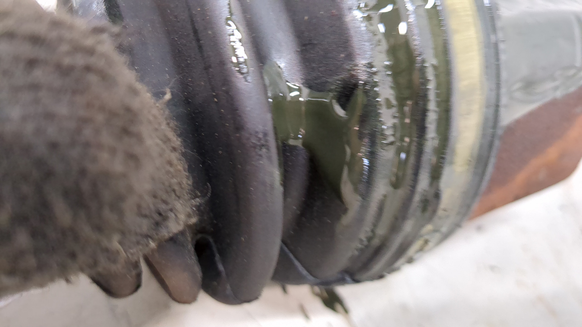 Полуось передняя левая