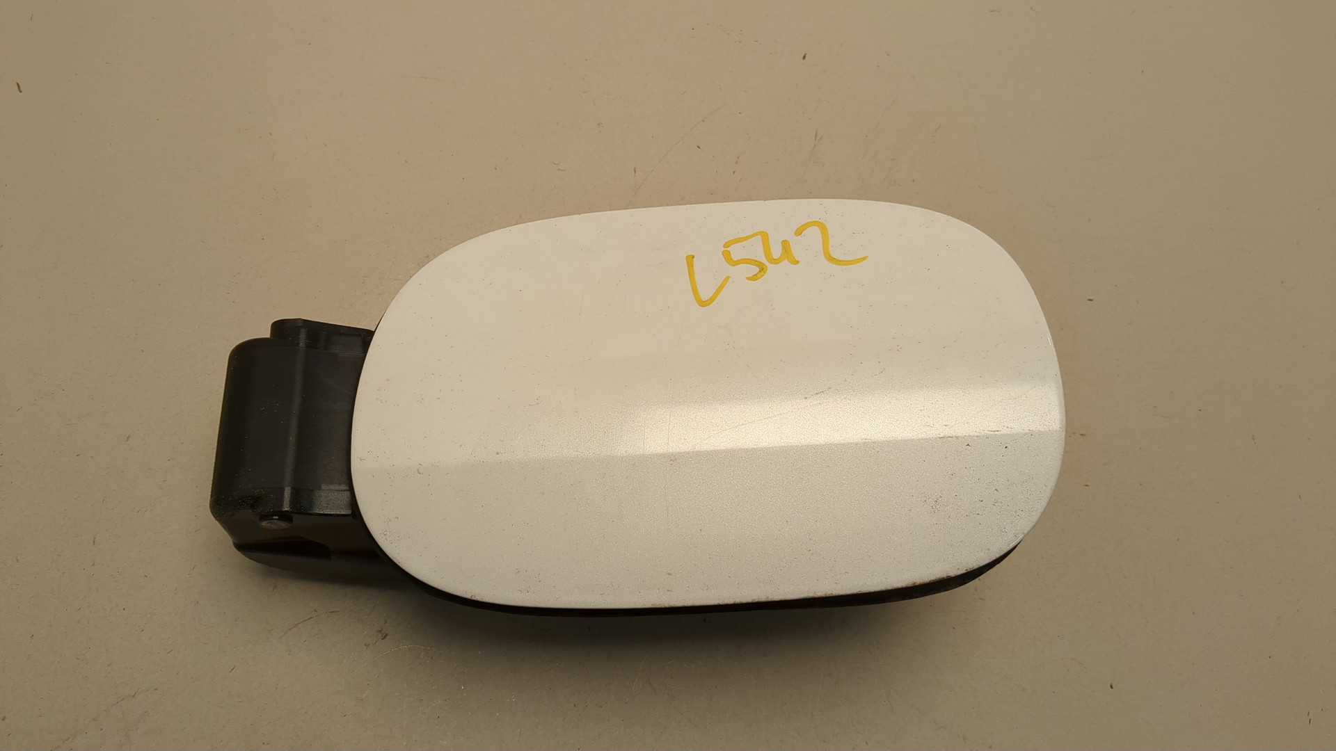 Лючок бензобака