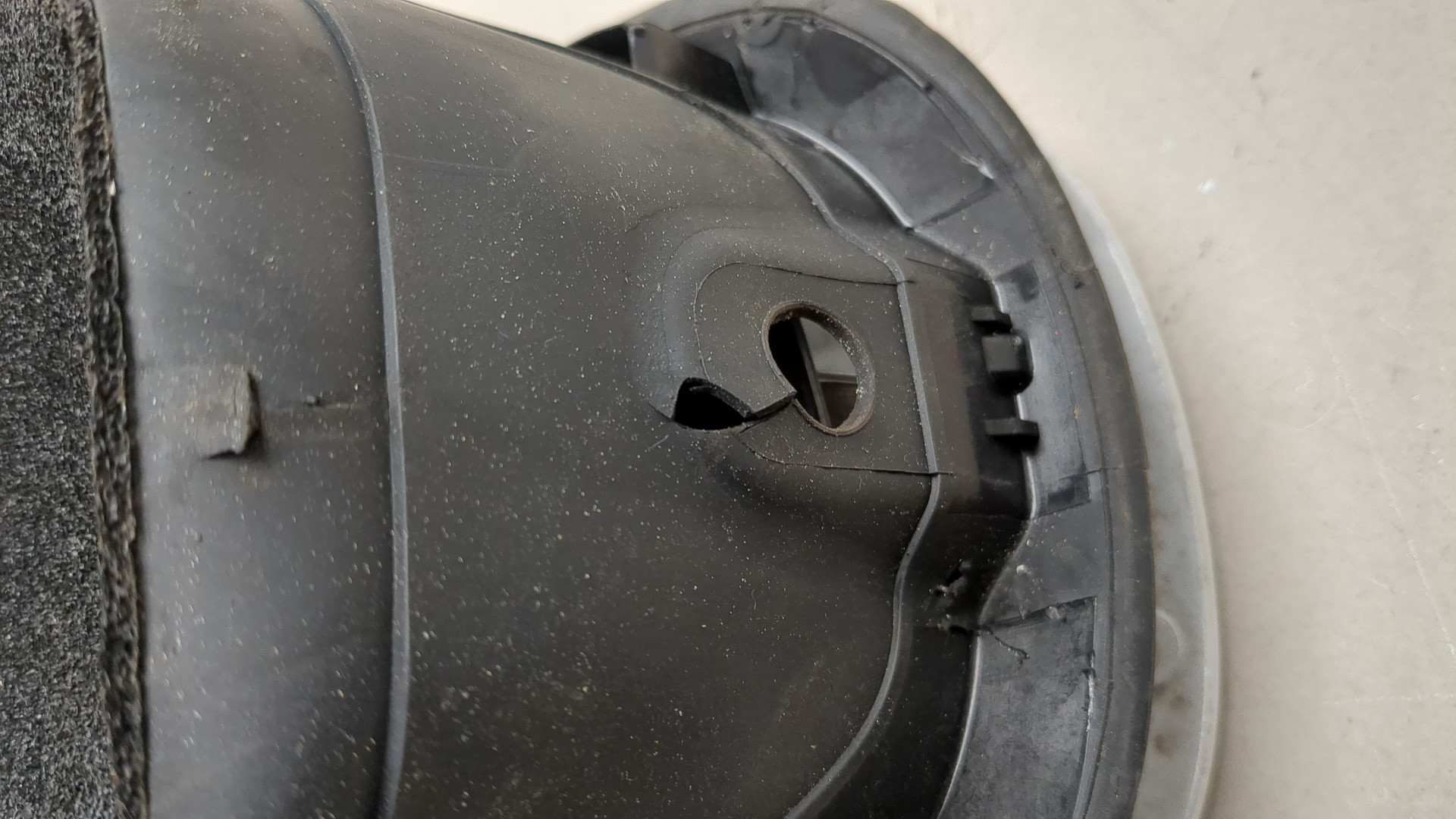 Лючок бензобака