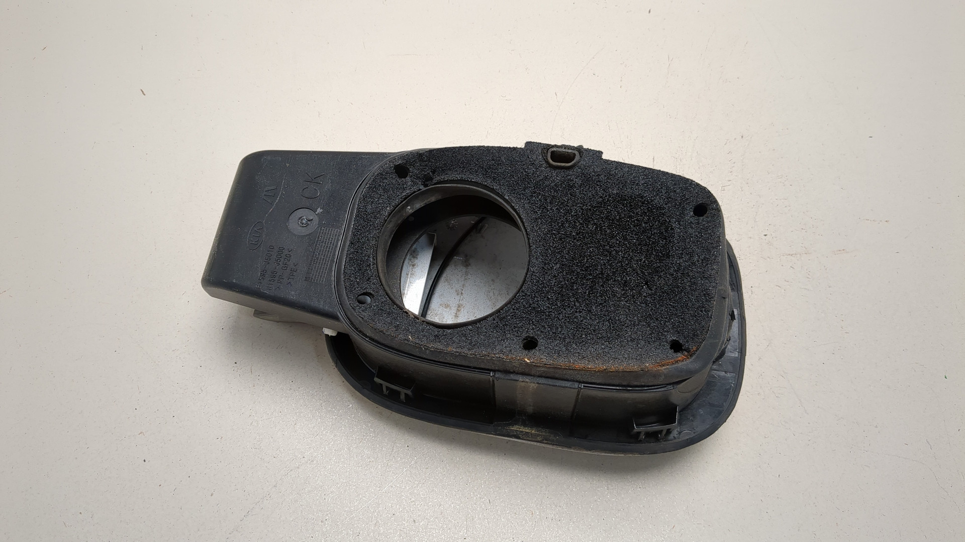 Лючок бензобака