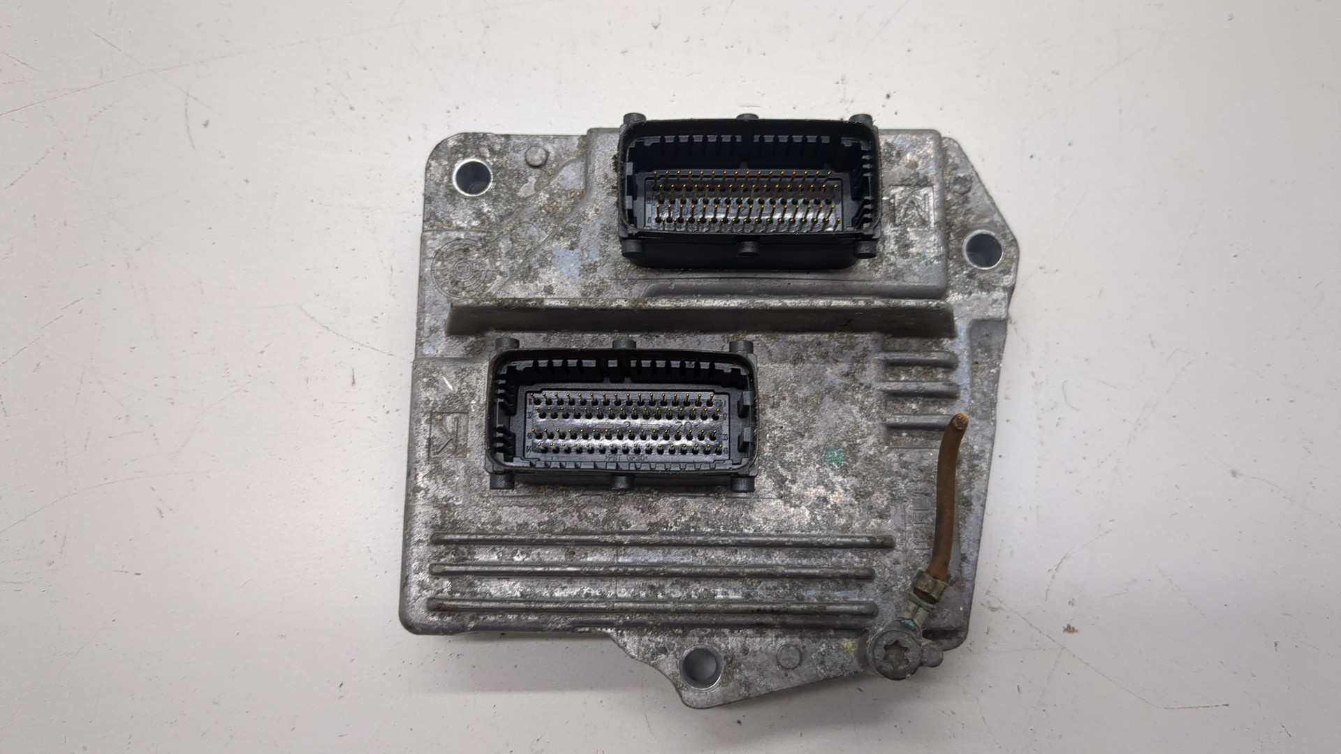 Блок управления двигателем