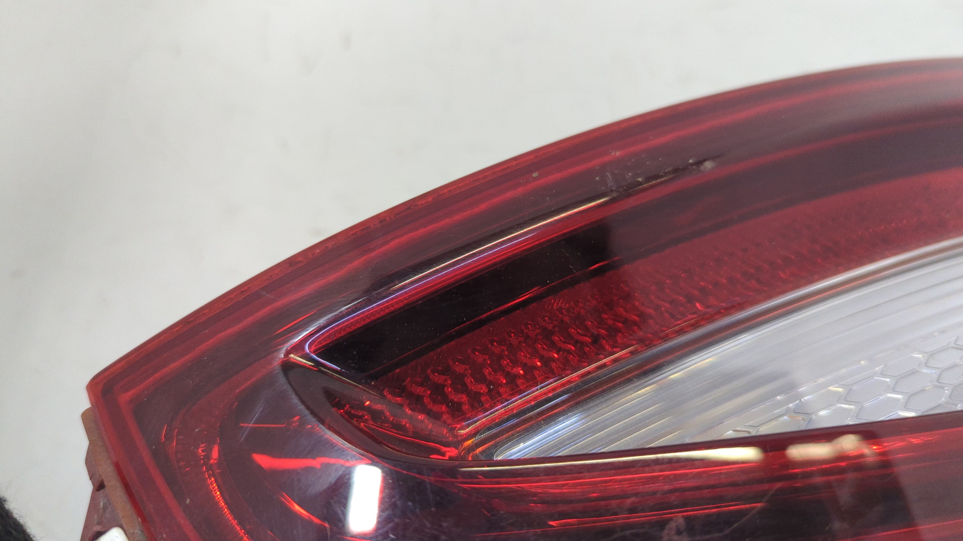 Фонарь задний правый