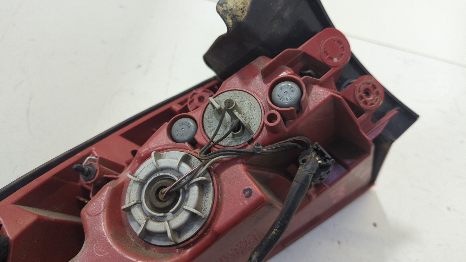 Фонарь задний правый