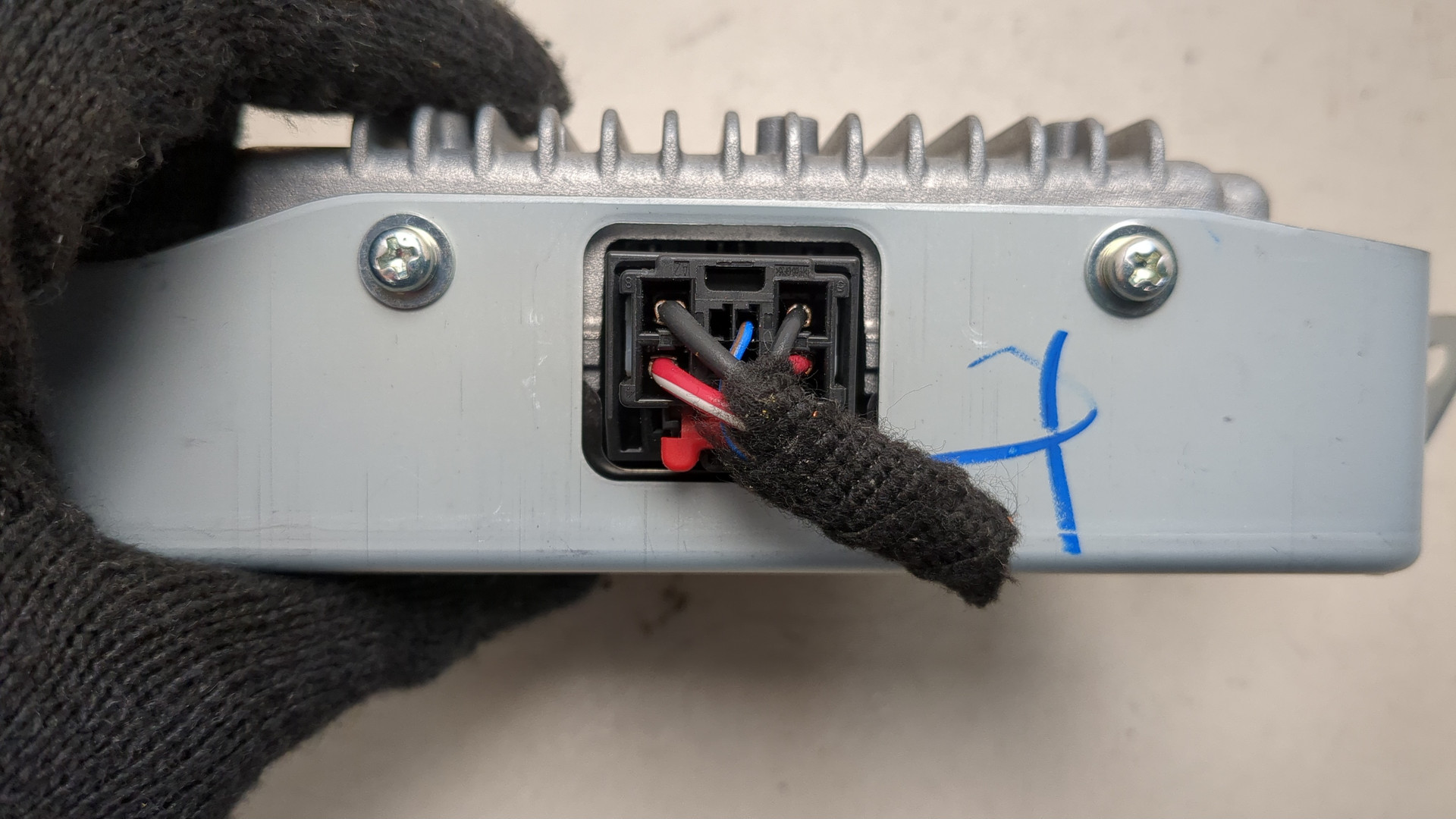 Преобразователь напряжения (адаптер)