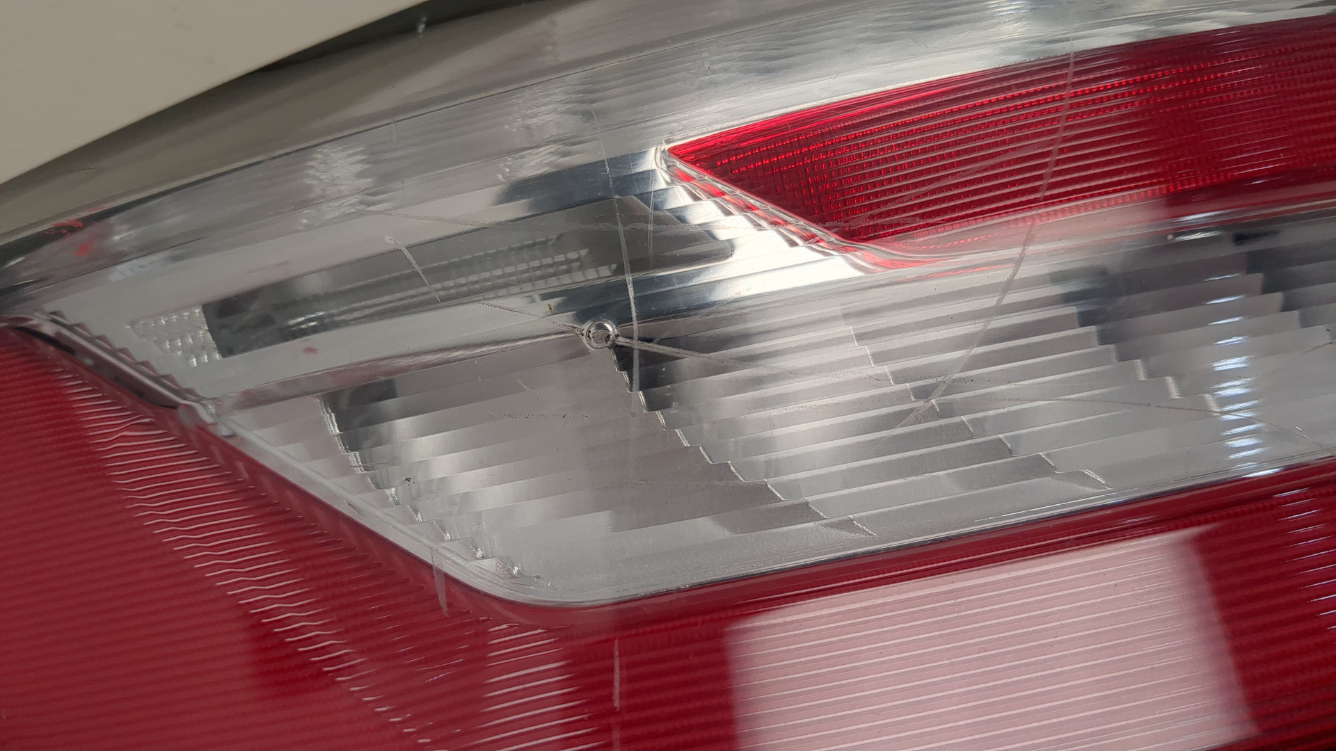 Фонарь задний левый