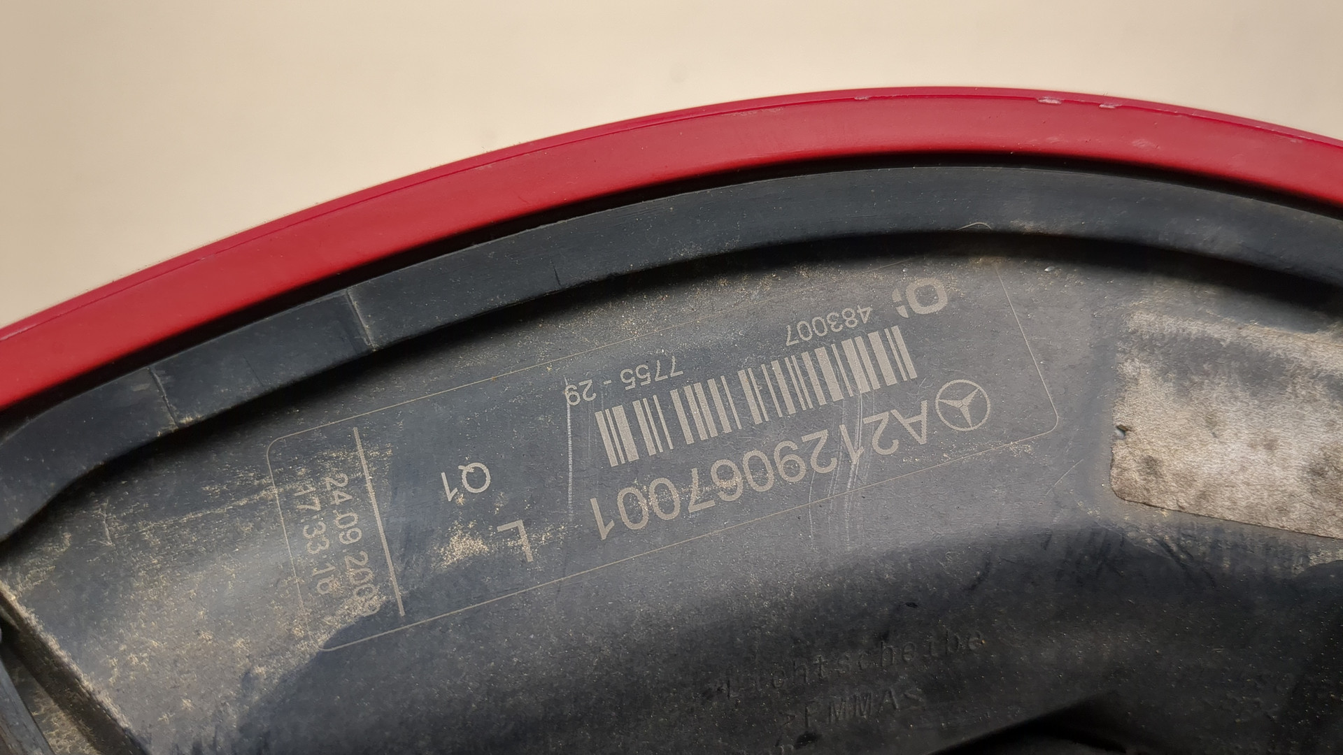 Фонарь задний левый