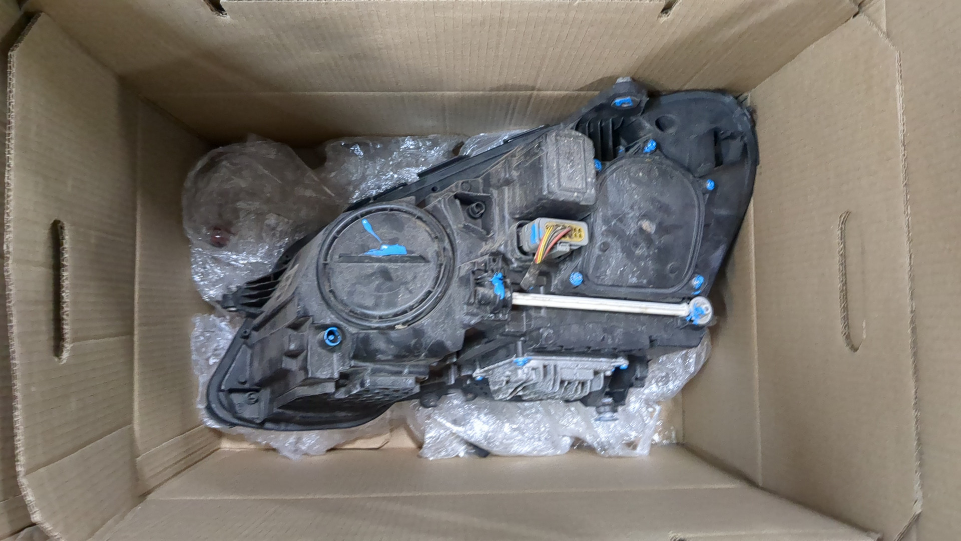 Фара правая